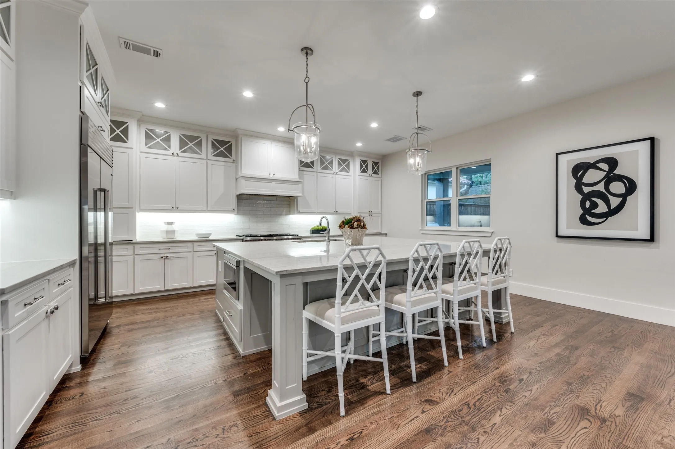 Single Family Residence For Sale in Dallas County , 6655 Avian Drive, Dallas, Texas 75230, 4 Bedroom, 6 Bathroom, 3 Garage spaces, 4,418 Sqft, built in 2017, mls#21333845, Real Estate Agent in Dallas, Homes For Sale in Dallas county, Homes For Sale in Dallas, Realtor in Dallas Texas, Real Estate Brokerage Independent Realty Texas, Luminita Cordes Realtor