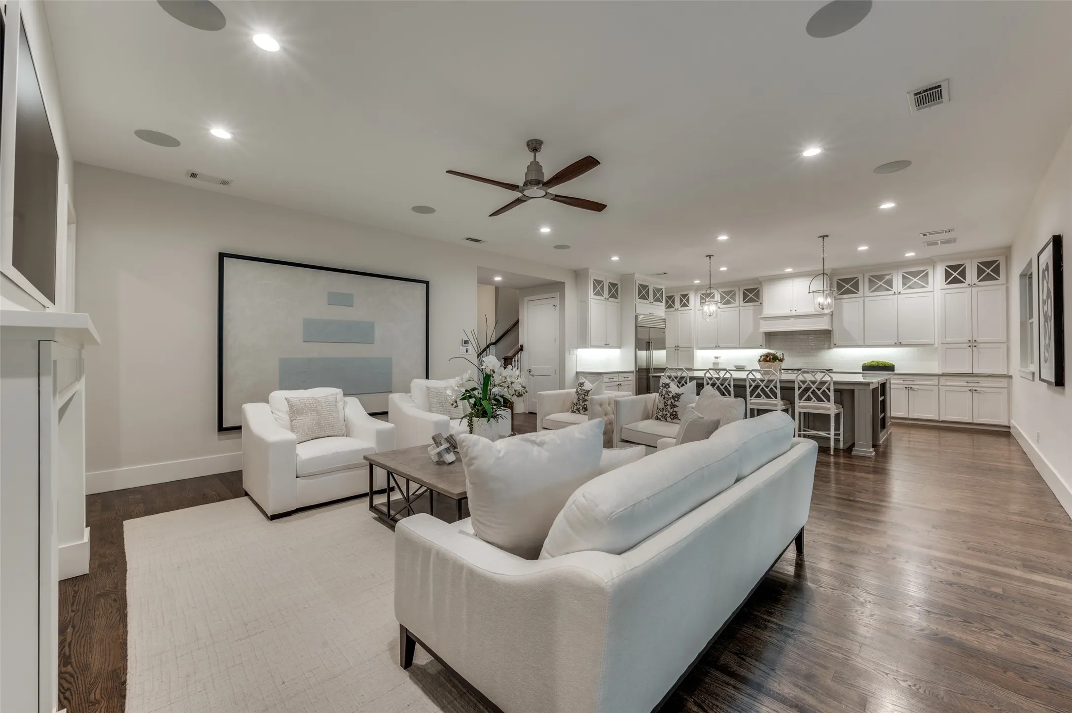 Single Family Residence For Sale in Dallas County , 6655 Avian Drive, Dallas, Texas 75230, 4 Bedroom, 6 Bathroom, 3 Garage spaces, 4,418 Sqft, built in 2017, mls#21333845, Real Estate Agent in Dallas, Homes For Sale in Dallas county, Homes For Sale in Dallas, Realtor in Dallas Texas, Real Estate Brokerage Independent Realty Texas, Luminita Cordes Realtor