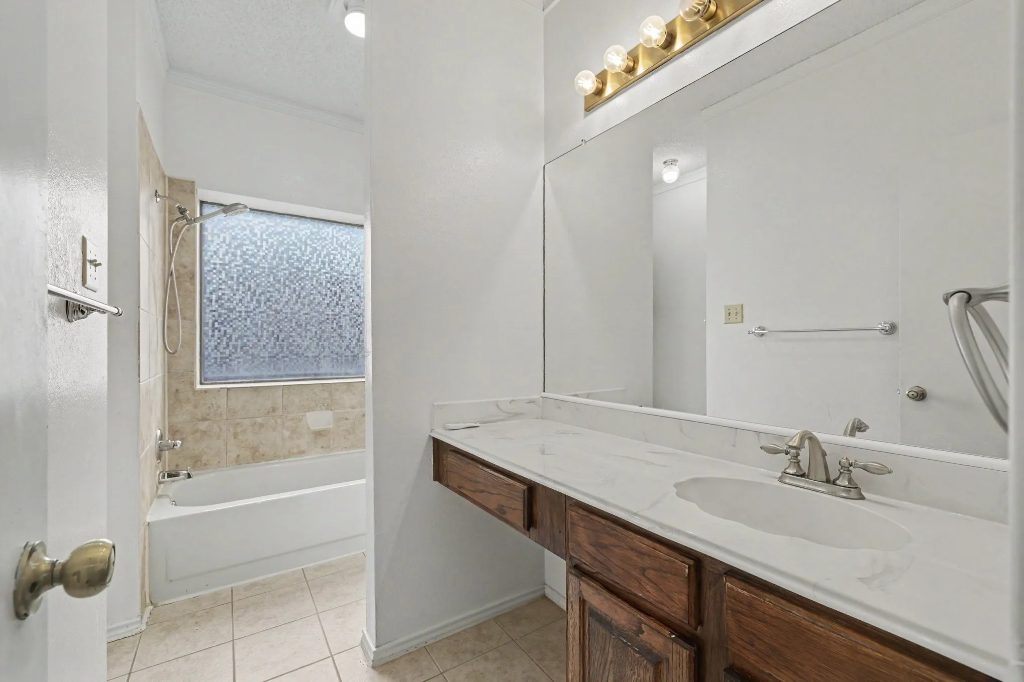 Single Family Residence For Sale in Dallas County , 1008 Primrose Street, Mesquite, Texas 75149, 3 Bedroom, 2 Bathroom, 2 Garage spaces, 1,868 Sqft, built in 1986, mls#21334115, Real Estate Agent in Mesquite, Homes For Sale in Dallas county, Homes For Sale in Mesquite, Realtor in Mesquite Texas, Real Estate Brokerage Independent Realty Texas, Luminita Cordes Realtor