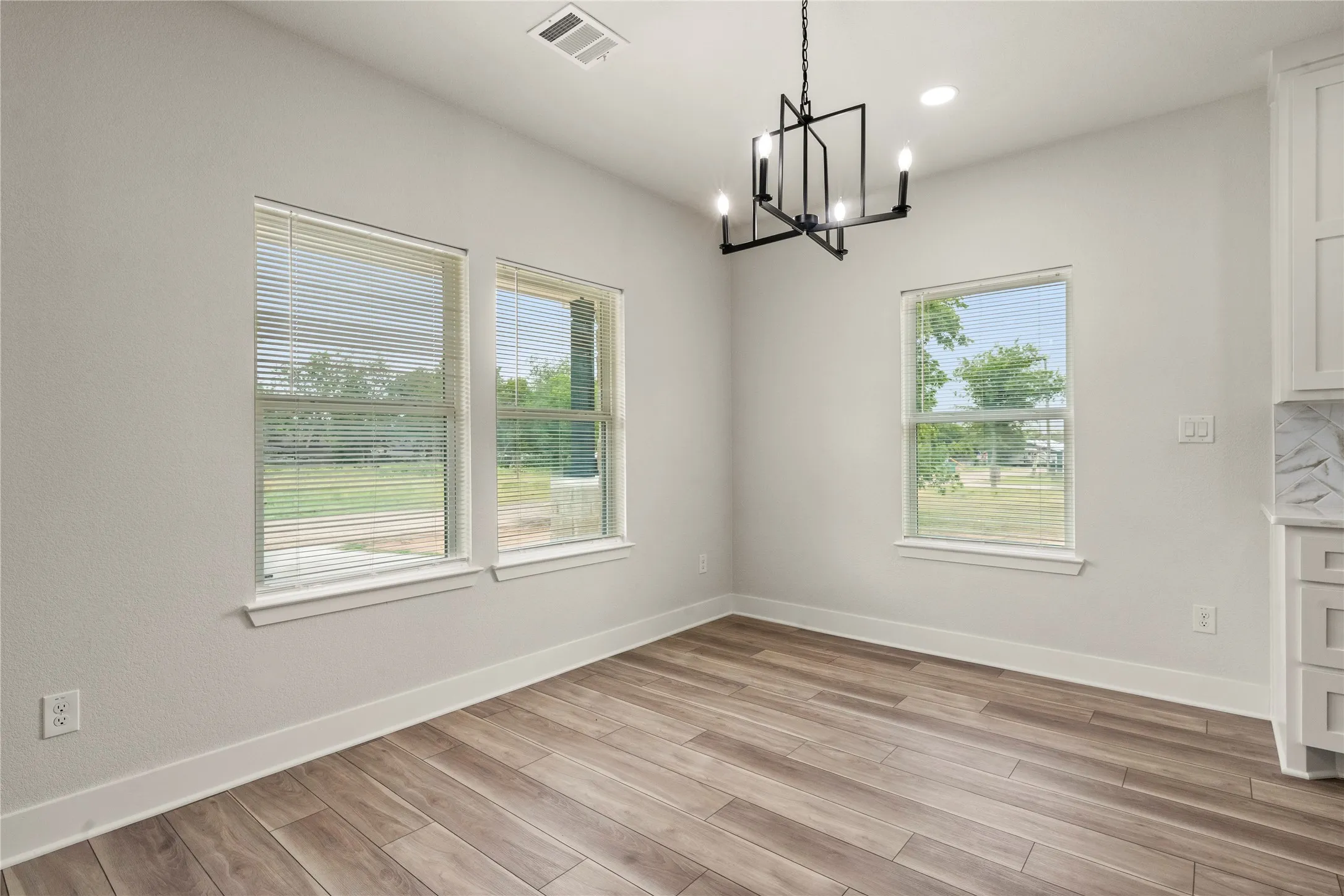 Single Family Residence For Sale in Mc Lennan County , 214 Rogers Street, Mc Gregor, Texas 76657, 3 Bedroom, 2 Bathroom, 1 Garage spaces, 1,876 Sqft, built in 2026, mls#21334240, Real Estate Agent in Mc Gregor, Homes For Sale in Mc Lennan county, Homes For Sale in Mc Gregor, Realtor in Mc Gregor Texas, Real Estate Brokerage Independent Realty Texas, Luminita Cordes Realtor