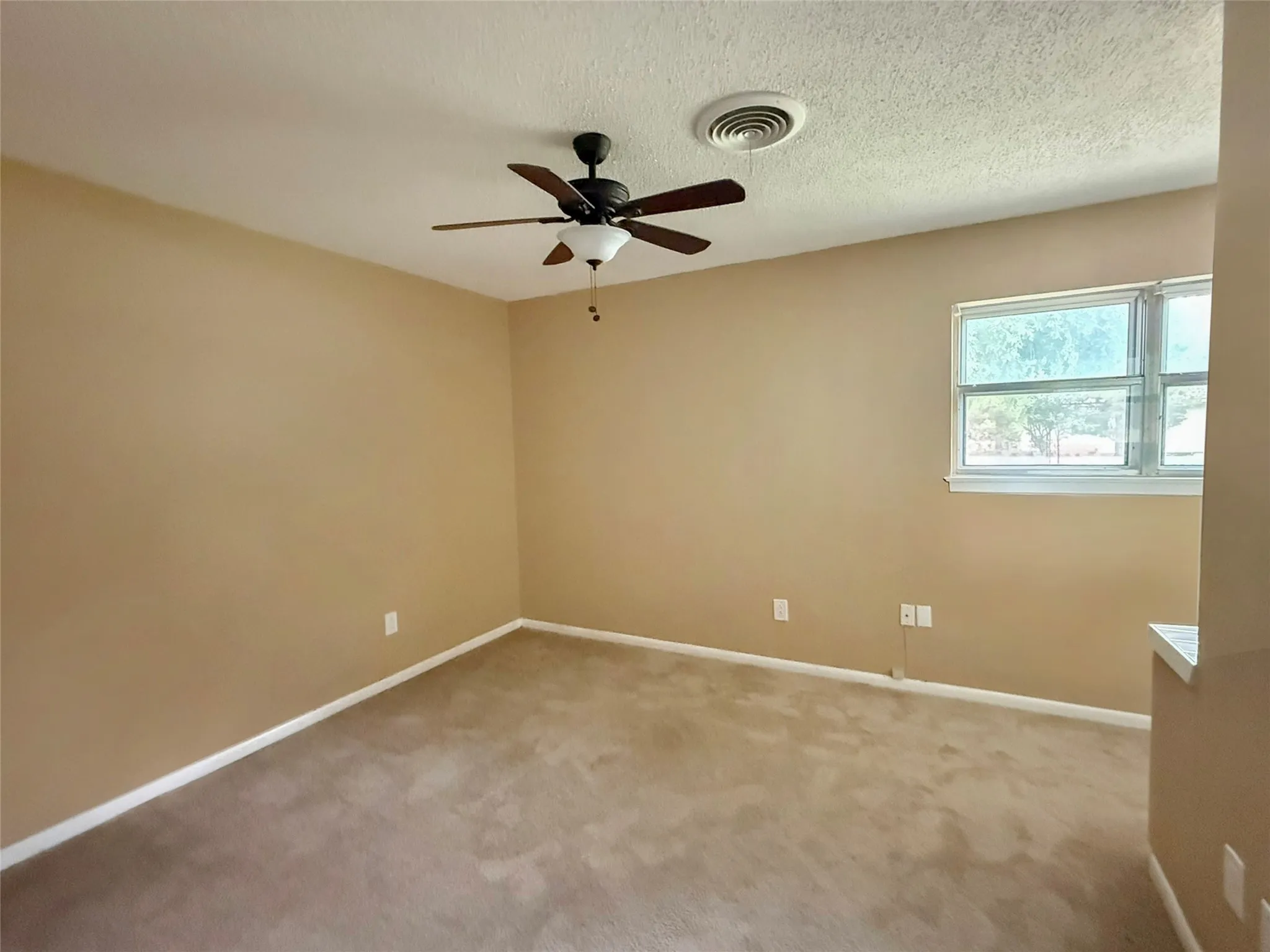 Single Family Residence For Sale in Taylor County , 3010 Grand Avenue, Abilene, Texas 79605, 3 Bedroom, 2 Bathroom, 2 Garage spaces, 1,692 Sqft, built in 1964, mls#21315914, Real Estate Agent in Abilene, Homes For Sale in Taylor county, Homes For Sale in Abilene, Realtor in Abilene Texas, Real Estate Brokerage Independent Realty Texas, Luminita Cordes Realtor