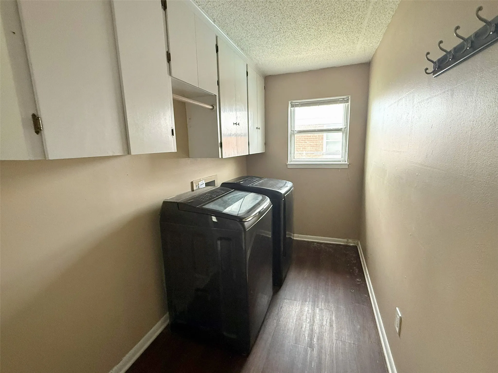 Single Family Residence For Sale in Taylor County , 3010 Grand Avenue, Abilene, Texas 79605, 3 Bedroom, 2 Bathroom, 2 Garage spaces, 1,692 Sqft, built in 1964, mls#21315914, Real Estate Agent in Abilene, Homes For Sale in Taylor county, Homes For Sale in Abilene, Realtor in Abilene Texas, Real Estate Brokerage Independent Realty Texas, Luminita Cordes Realtor