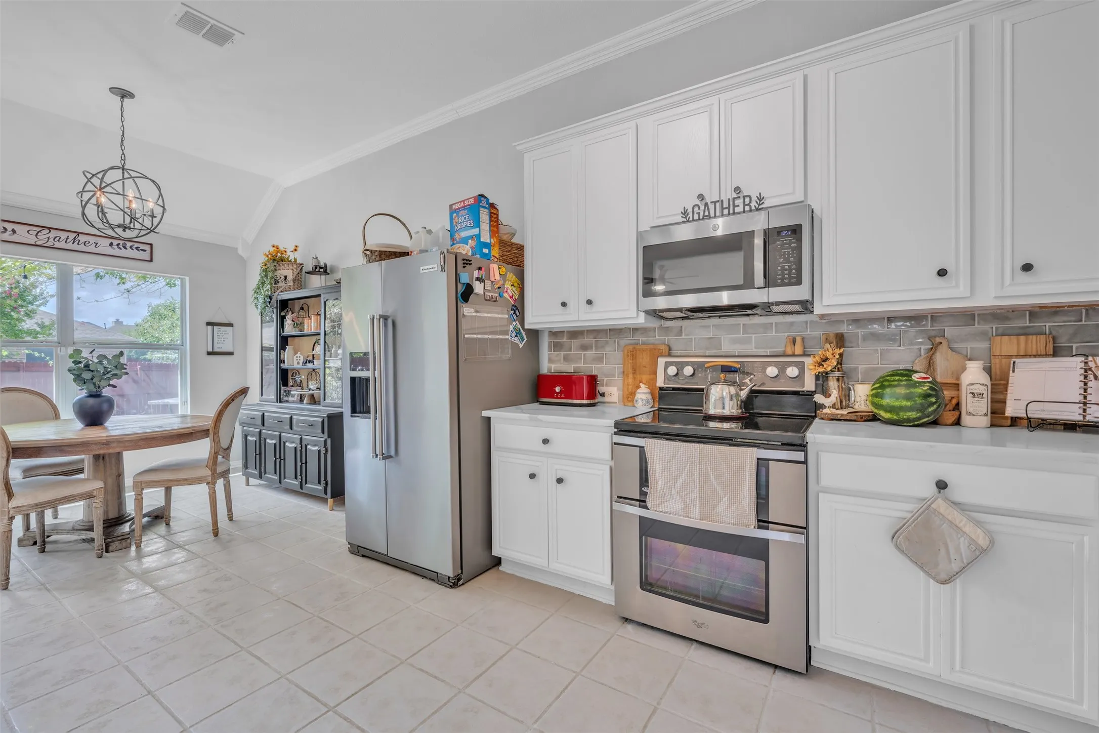 Single Family Residence For Sale in Tarrant County , 510 Dover Park Trail, Mansfield, Texas 76063, 4 Bedroom, 2 Bathroom, 2 Garage spaces, 2,057 Sqft, built in 2004, mls#21318452, Real Estate Agent in Mansfield, Homes For Sale in Tarrant county, Homes For Sale in Mansfield, Realtor in Mansfield Texas, Real Estate Brokerage Independent Realty Texas, Luminita Cordes Realtor