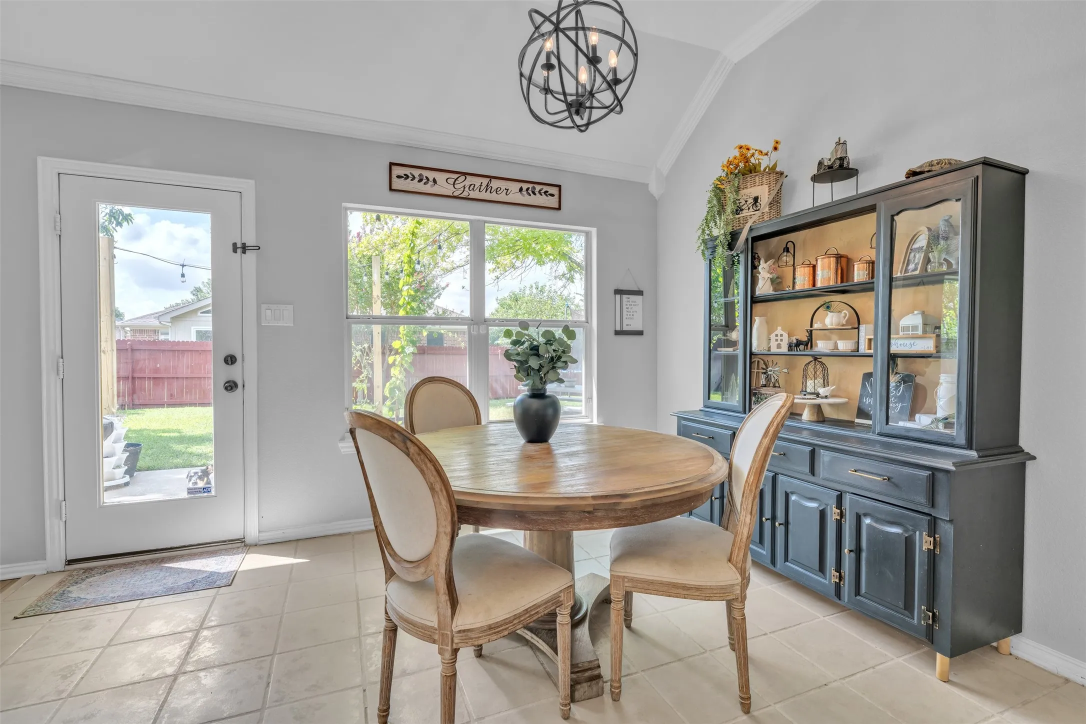 Single Family Residence For Sale in Tarrant County , 510 Dover Park Trail, Mansfield, Texas 76063, 4 Bedroom, 2 Bathroom, 2 Garage spaces, 2,057 Sqft, built in 2004, mls#21318452, Real Estate Agent in Mansfield, Homes For Sale in Tarrant county, Homes For Sale in Mansfield, Realtor in Mansfield Texas, Real Estate Brokerage Independent Realty Texas, Luminita Cordes Realtor