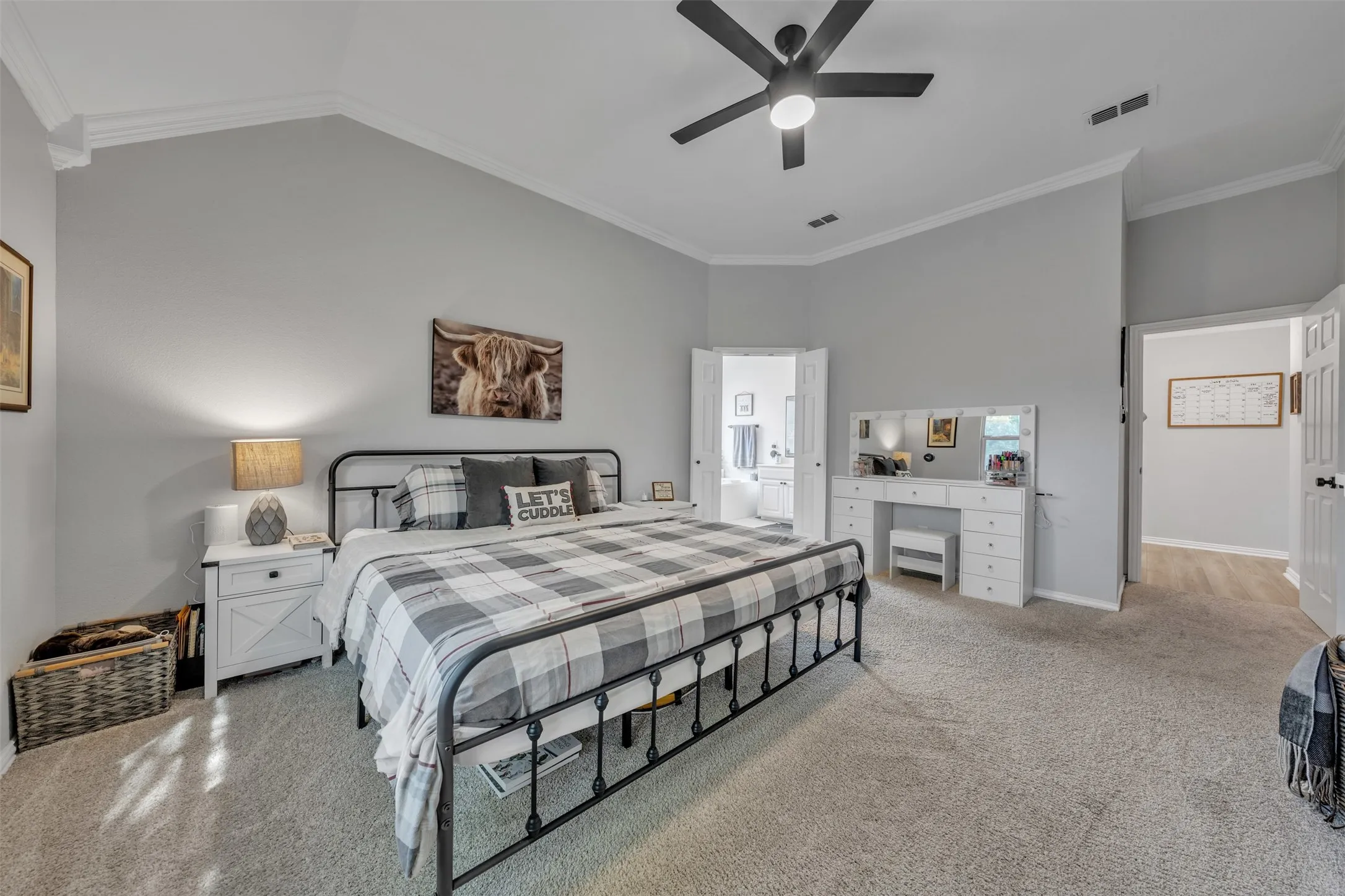 Single Family Residence For Sale in Tarrant County , 510 Dover Park Trail, Mansfield, Texas 76063, 4 Bedroom, 2 Bathroom, 2 Garage spaces, 2,057 Sqft, built in 2004, mls#21318452, Real Estate Agent in Mansfield, Homes For Sale in Tarrant county, Homes For Sale in Mansfield, Realtor in Mansfield Texas, Real Estate Brokerage Independent Realty Texas, Luminita Cordes Realtor