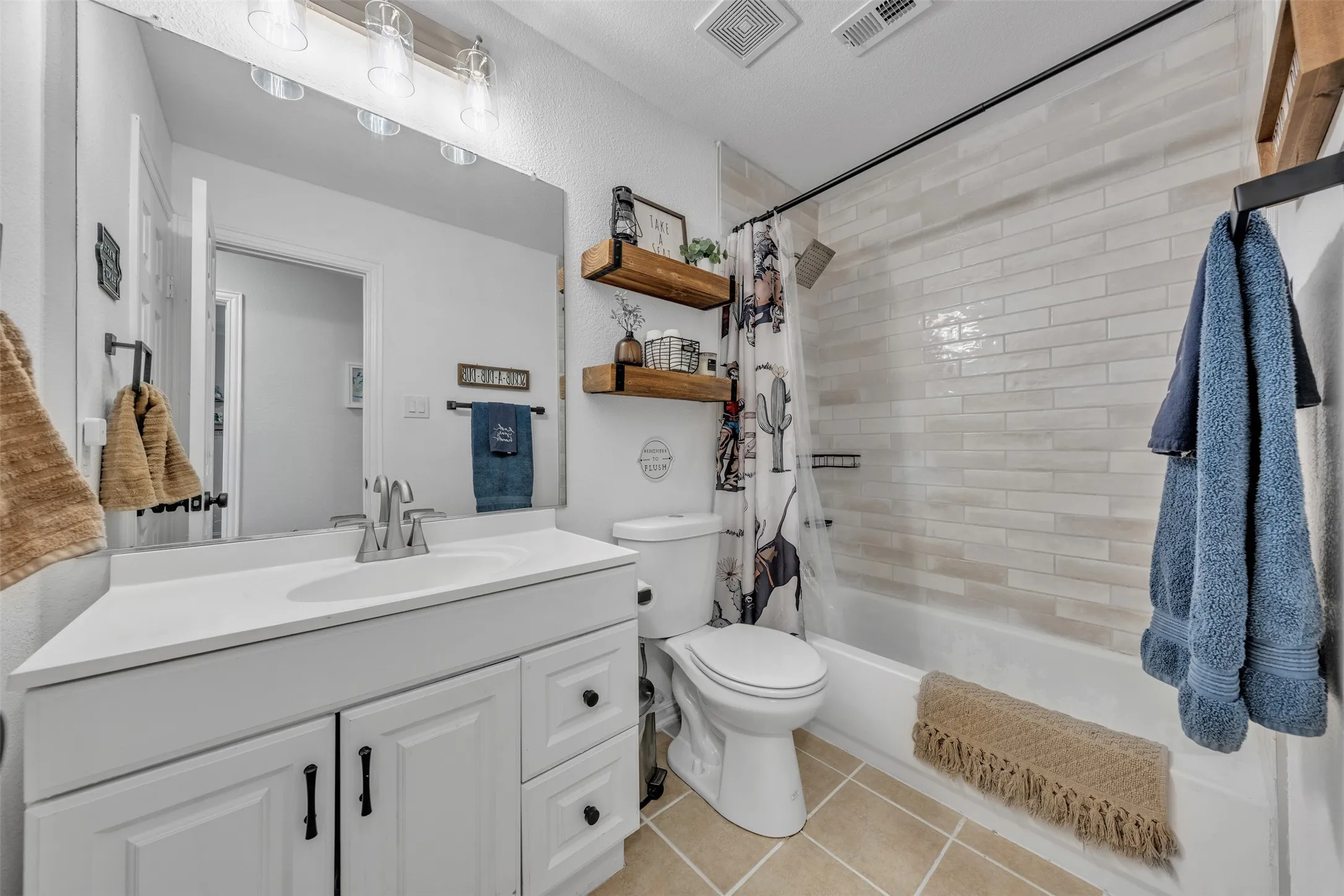 Single Family Residence For Sale in Tarrant County , 510 Dover Park Trail, Mansfield, Texas 76063, 4 Bedroom, 2 Bathroom, 2 Garage spaces, 2,057 Sqft, built in 2004, mls#21318452, Real Estate Agent in Mansfield, Homes For Sale in Tarrant county, Homes For Sale in Mansfield, Realtor in Mansfield Texas, Real Estate Brokerage Independent Realty Texas, Luminita Cordes Realtor