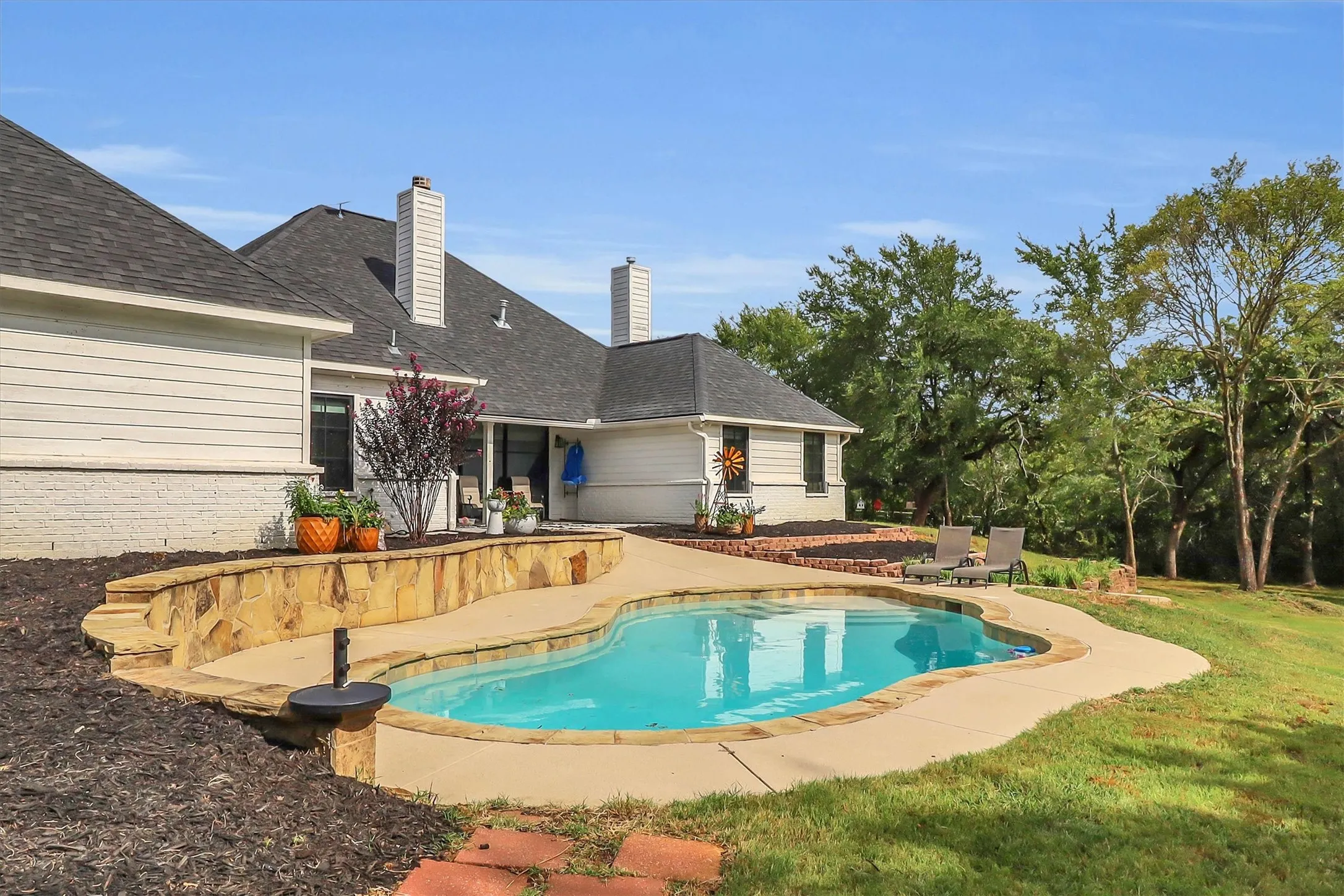 Single Family Residence For Sale in Denton County , 1901 Spring Mountain Road, Cross Roads, Texas 76227, 4 Bedroom, 4 Bathroom, 3 Garage spaces, 3,400 Sqft, built in 2006, mls#21330237, Real Estate Agent in Cross Roads, Homes For Sale in Denton county, Homes For Sale in Cross Roads, Realtor in Cross Roads Texas, Real Estate Brokerage Independent Realty Texas, Luminita Cordes Realtor