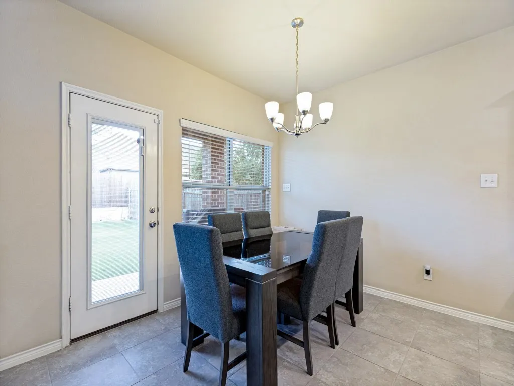 Single Family Residence For Sale in Collin County , 9809 Timberwolf Lane, Mc Kinney, Texas 75071, 3 Bedroom, 3 Bathroom, 2 Garage spaces, 2,025 Sqft, built in 2017, mls#21332774, Real Estate Agent in Mc Kinney, Homes For Sale in Collin county, Homes For Sale in Mc Kinney, Realtor in Mc Kinney Texas, Real Estate Brokerage Independent Realty Texas, Luminita Cordes Realtor