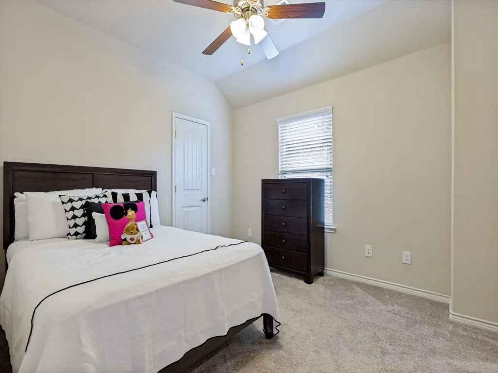 Single Family Residence For Sale in Collin County , 9809 Timberwolf Lane, Mc Kinney, Texas 75071, 3 Bedroom, 3 Bathroom, 2 Garage spaces, 2,025 Sqft, built in 2017, mls#21332774, Real Estate Agent in Mc Kinney, Homes For Sale in Collin county, Homes For Sale in Mc Kinney, Realtor in Mc Kinney Texas, Real Estate Brokerage Independent Realty Texas, Luminita Cordes Realtor