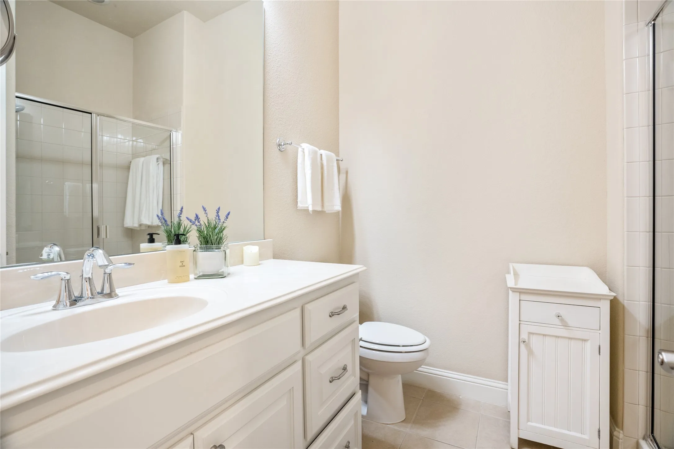 Single Family Residence For Sale in Denton County , 11930 Sand Hill Drive, Frisco, Texas 75033, 3 Bedroom, 3 Bathroom, 3 Garage spaces, 2,859 Sqft, built in 2014, mls#21333224, Real Estate Agent in Frisco, Homes For Sale in Denton county, Homes For Sale in Frisco, Realtor in Frisco Texas, Real Estate Brokerage Independent Realty Texas, Luminita Cordes Realtor