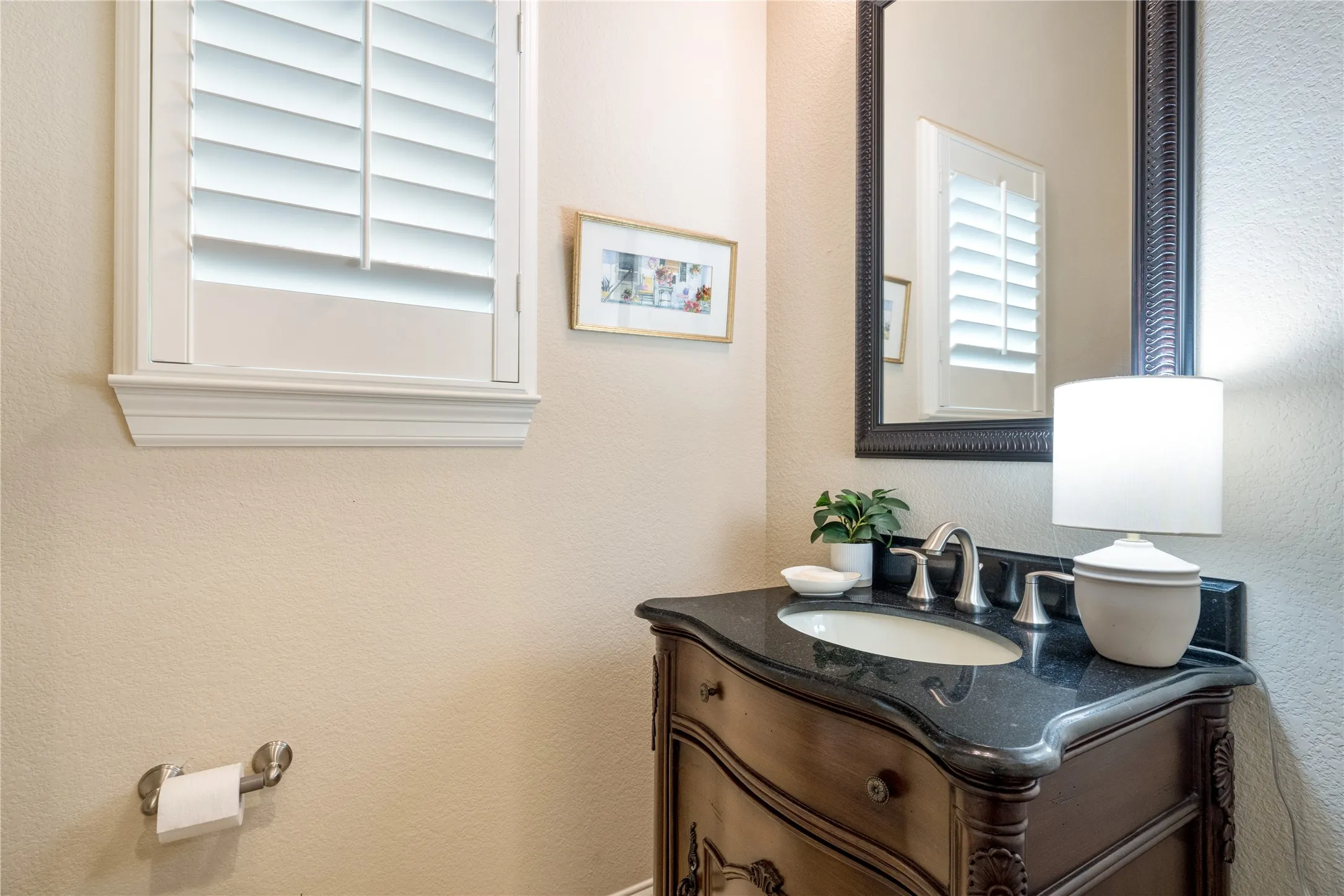 Single Family Residence For Sale in Denton County , 11930 Sand Hill Drive, Frisco, Texas 75033, 3 Bedroom, 3 Bathroom, 3 Garage spaces, 2,859 Sqft, built in 2014, mls#21333224, Real Estate Agent in Frisco, Homes For Sale in Denton county, Homes For Sale in Frisco, Realtor in Frisco Texas, Real Estate Brokerage Independent Realty Texas, Luminita Cordes Realtor