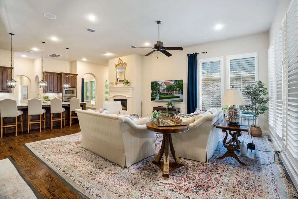 Single Family Residence For Sale in Denton County , 11930 Sand Hill Drive, Frisco, Texas 75033, 3 Bedroom, 3 Bathroom, 3 Garage spaces, 2,859 Sqft, built in 2014, mls#21333224, Real Estate Agent in Frisco, Homes For Sale in Denton county, Homes For Sale in Frisco, Realtor in Frisco Texas, Real Estate Brokerage Independent Realty Texas, Luminita Cordes Realtor