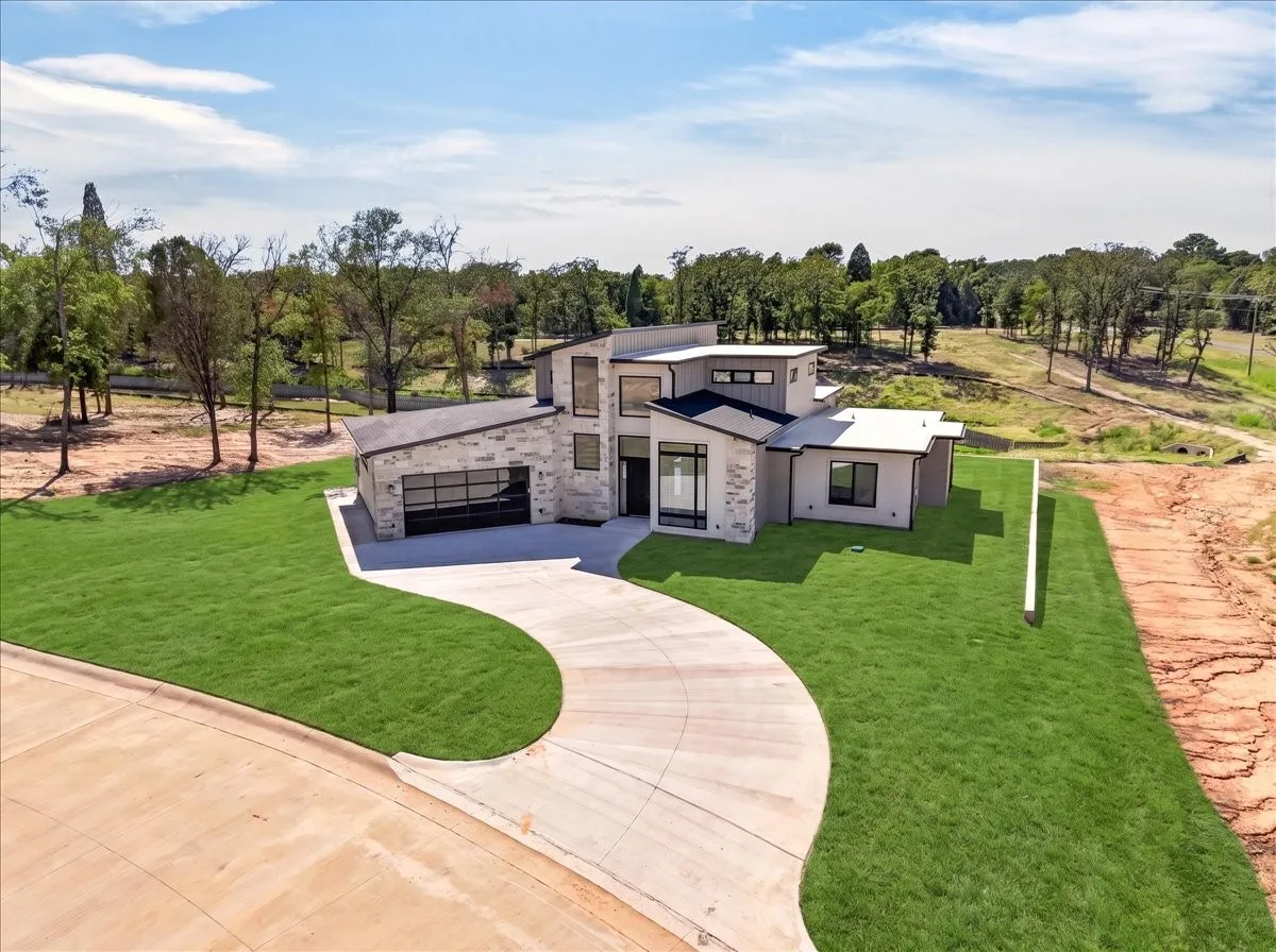 Single Family Residence For Sale in Henderson County , 4604 Sapphire Way, Caney City, Texas 75148, 4 Bedroom, 5 Bathroom, 2 Garage spaces, 3,776 Sqft, built in 2026, mls#21334308, Real Estate Agent in Caney City, Homes For Sale in Henderson county, Homes For Sale in Caney City, Realtor in Caney City Texas, Real Estate Brokerage Independent Realty Texas, Luminita Cordes Realtor