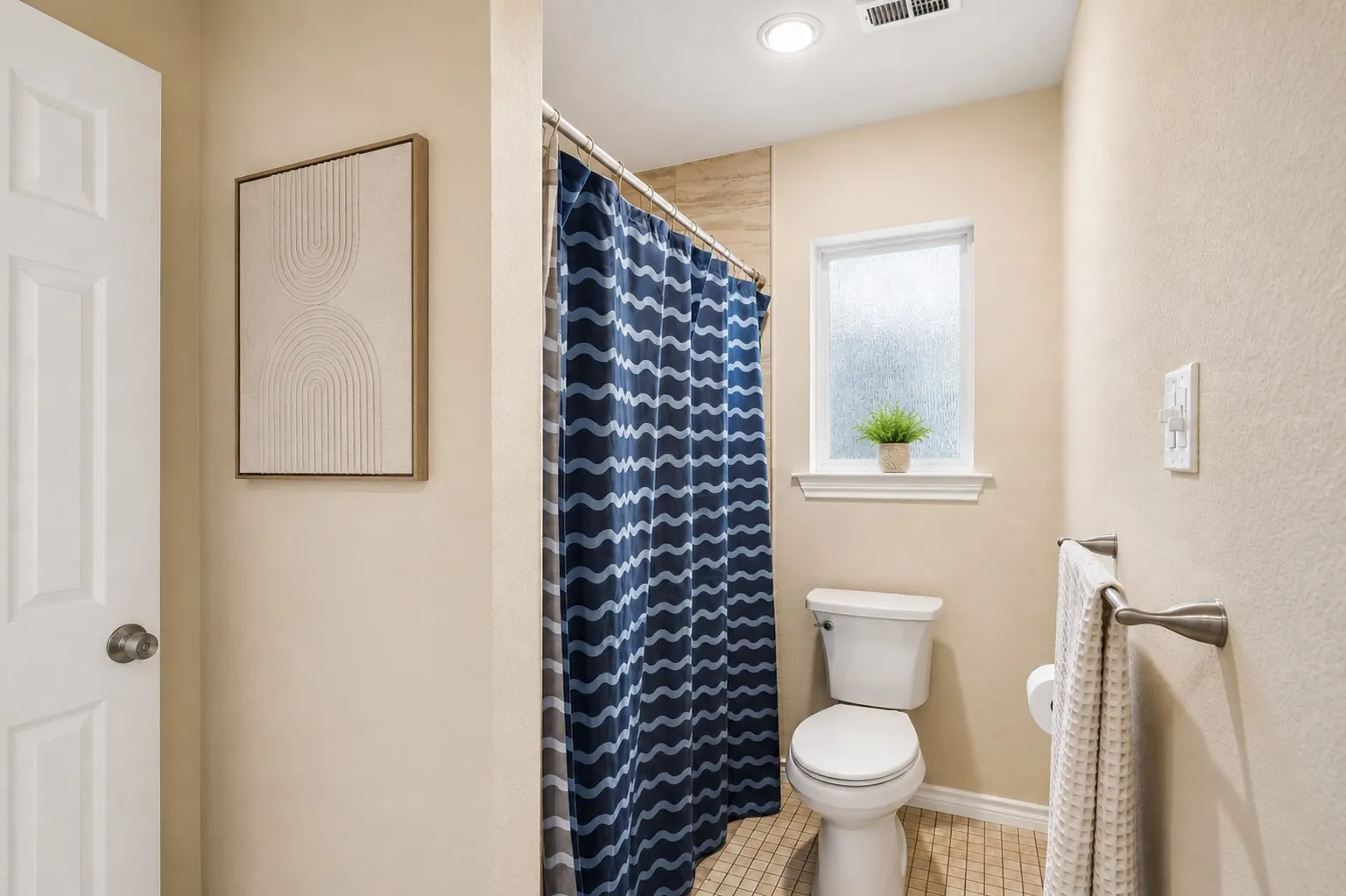 jack & jill full bathroom