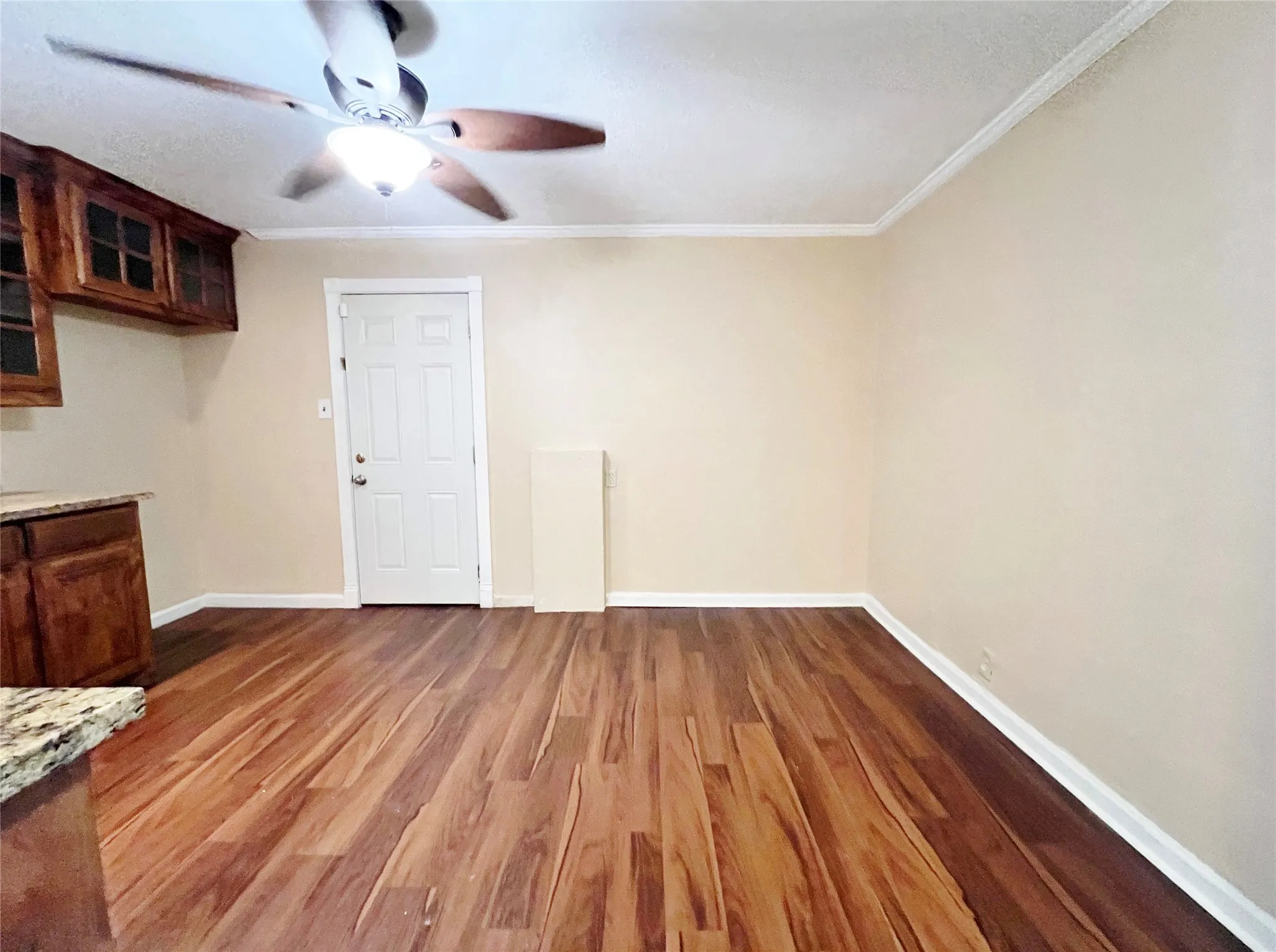 Single Family Residence For Rent in Tarrant County , 4236 Comanche Street, Fort Worth, Texas 76119, 3 Bedroom, 1 Bathroom, Garage spaces, 1,083 Sqft, built in 1954, mls#21334321, Real Estate Agent in Fort Worth, Homes For Rent in Tarrant county, Homes For Rent in Fort Worth, Realtor in Fort Worth Texas, Real Estate Brokerage Independent Realty Texas, Luminita Cordes Realtor