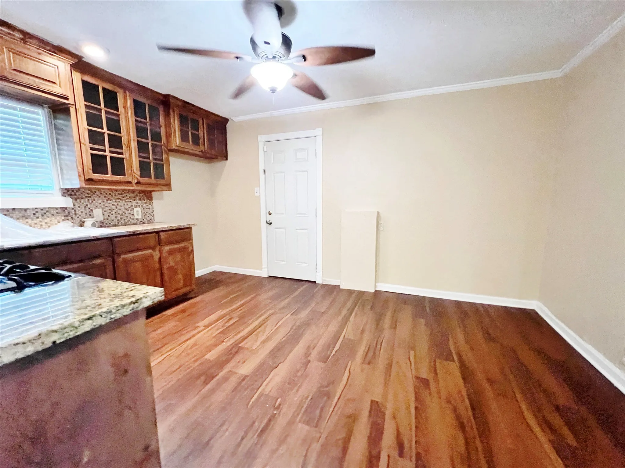 Single Family Residence For Rent in Tarrant County , 4236 Comanche Street, Fort Worth, Texas 76119, 3 Bedroom, 1 Bathroom, Garage spaces, 1,083 Sqft, built in 1954, mls#21334321, Real Estate Agent in Fort Worth, Homes For Rent in Tarrant county, Homes For Rent in Fort Worth, Realtor in Fort Worth Texas, Real Estate Brokerage Independent Realty Texas, Luminita Cordes Realtor