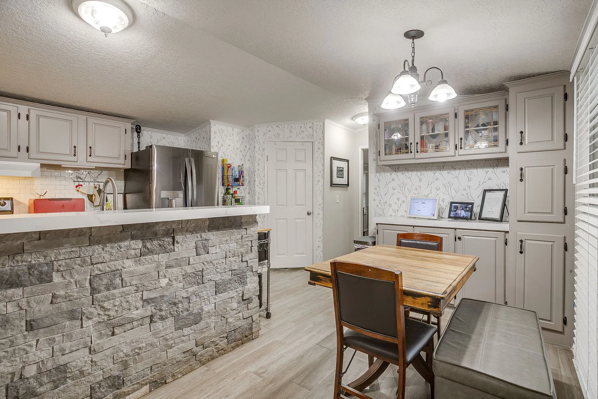 Mobile home dining area