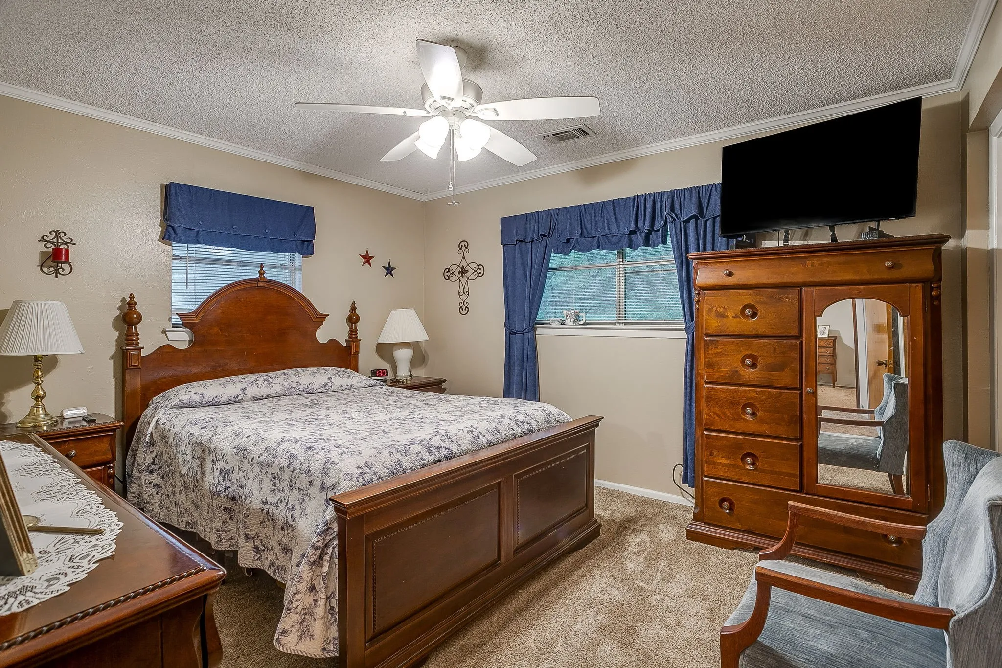 Single Family Residence For Sale in Johnson County , 2129 FM 731, Burleson, Texas 76028, 3 Bedroom, 3 Bathroom, Garage spaces, 2,628 Sqft, built in 1971, mls#21333092, Real Estate Agent in Burleson, Homes For Sale in Johnson county, Homes For Sale in Burleson, Realtor in Burleson Texas, Real Estate Brokerage Independent Realty Texas, Luminita Cordes Realtor