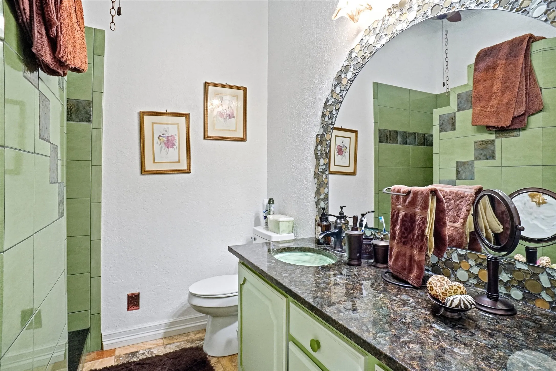 Single Family Residence For Sale in Wise County , 447 W Bypass 287, Alvord, Texas 76225, 3 Bedroom, 3 Bathroom, 2 Garage spaces, 3,022 Sqft, built in 1995, mls#21334338, Real Estate Agent in Alvord, Homes For Sale in Wise county, Homes For Sale in Alvord, Realtor in Alvord Texas, Real Estate Brokerage Independent Realty Texas, Luminita Cordes Realtor