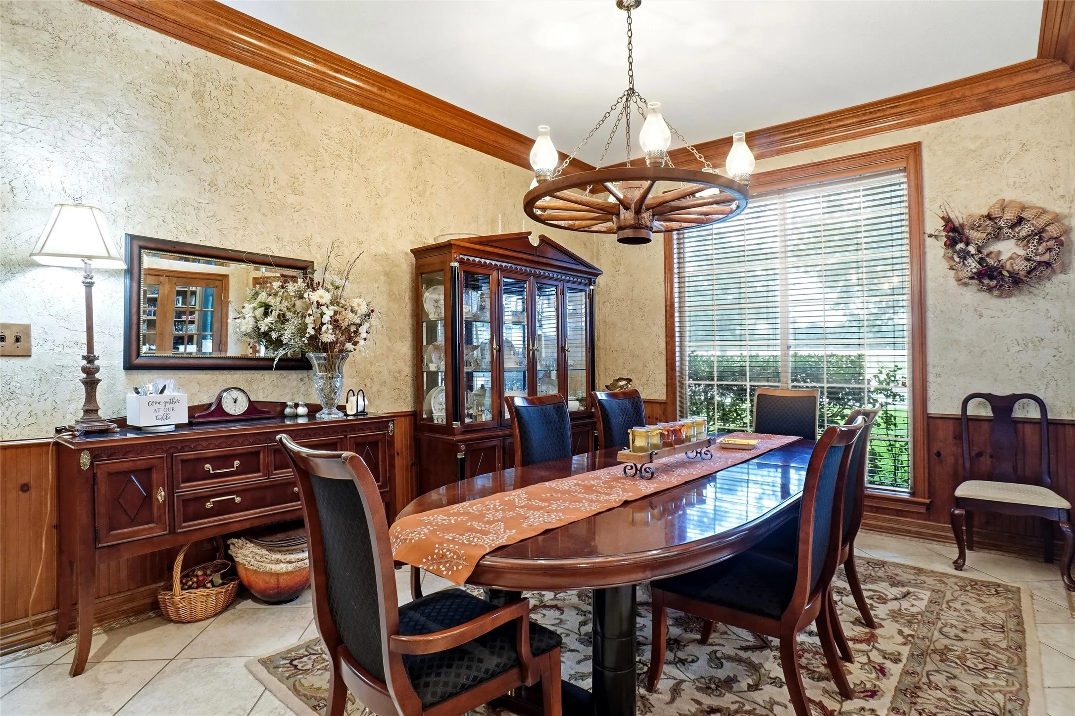 Single Family Residence For Sale in Wise County , 447 W Bypass 287, Alvord, Texas 76225, 3 Bedroom, 3 Bathroom, 2 Garage spaces, 3,022 Sqft, built in 1995, mls#21334338, Real Estate Agent in Alvord, Homes For Sale in Wise county, Homes For Sale in Alvord, Realtor in Alvord Texas, Real Estate Brokerage Independent Realty Texas, Luminita Cordes Realtor