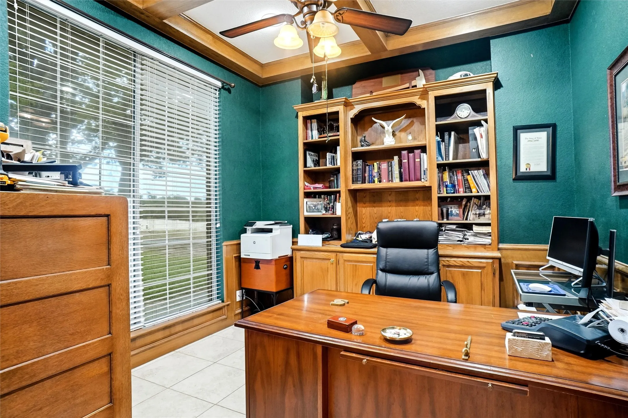 Single Family Residence For Sale in Wise County , 447 W Bypass 287, Alvord, Texas 76225, 3 Bedroom, 3 Bathroom, 2 Garage spaces, 3,022 Sqft, built in 1995, mls#21334338, Real Estate Agent in Alvord, Homes For Sale in Wise county, Homes For Sale in Alvord, Realtor in Alvord Texas, Real Estate Brokerage Independent Realty Texas, Luminita Cordes Realtor