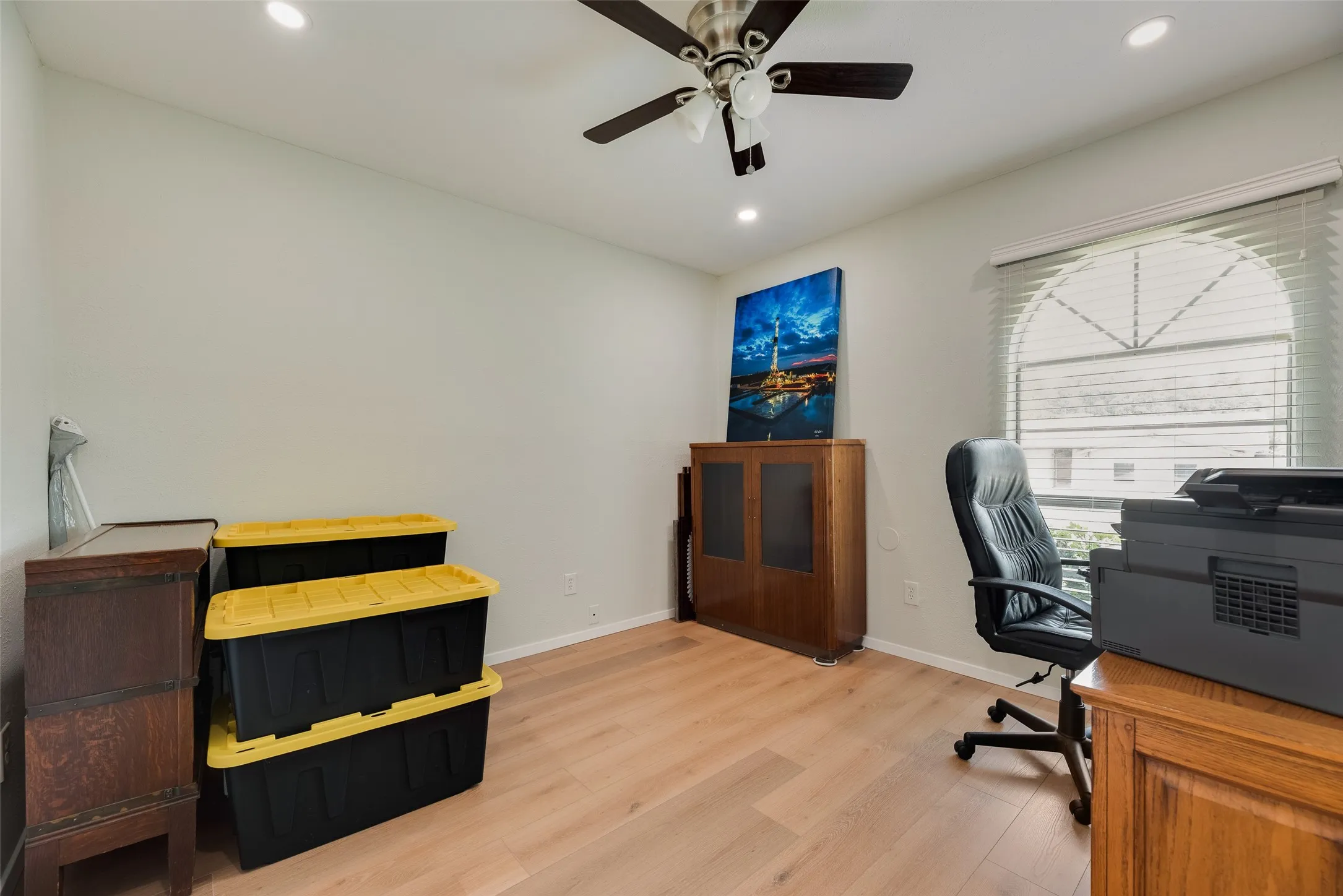Single Family Residence For Sale in Denton County , 2942 Scott Mill Road, Carrollton, Texas 75007, 3 Bedroom, 2 Bathroom, 2 Garage spaces, 1,482 Sqft, built in 1972, mls#21329713, Real Estate Agent in Carrollton, Homes For Sale in Denton county, Homes For Sale in Carrollton, Realtor in Carrollton Texas, Real Estate Brokerage Independent Realty Texas, Luminita Cordes Realtor