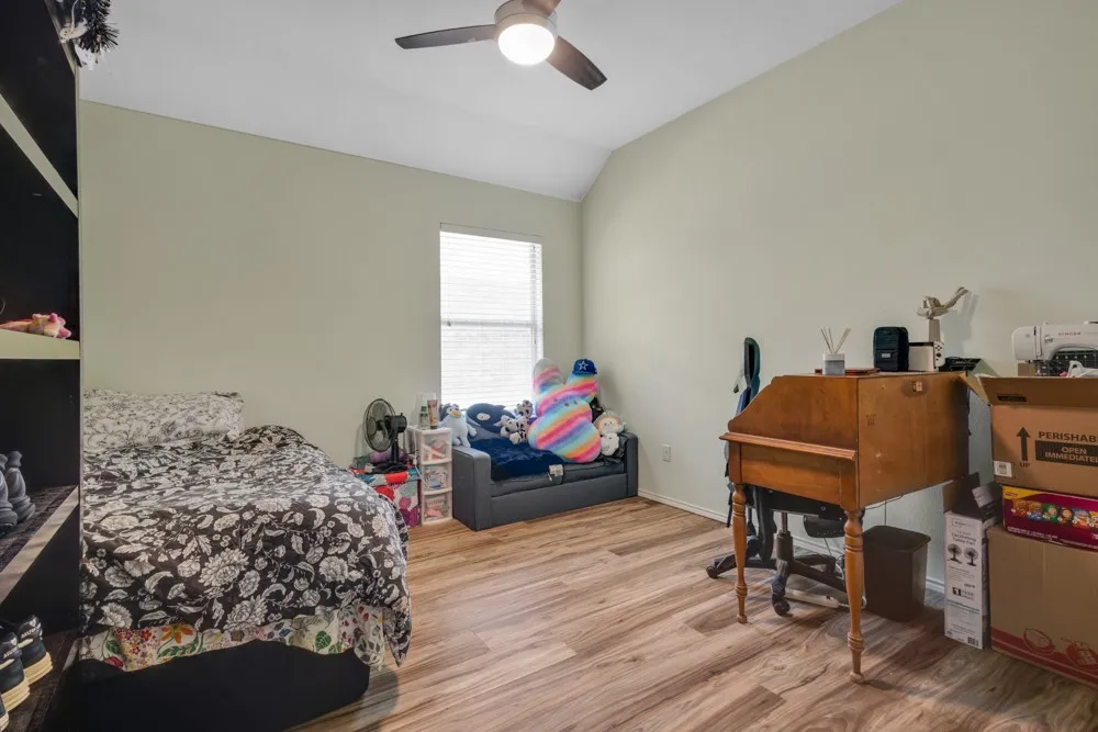 Single Family Residence For Sale in Denton County , 1417 Constantina Drive, Denton, Texas 76207, 3 Bedroom, 2 Bathroom, 2 Garage spaces, 1,571 Sqft, built in 2003, mls#21334225, Real Estate Agent in Denton, Homes For Sale in Denton county, Homes For Sale in Denton, Realtor in Denton Texas, Real Estate Brokerage Independent Realty Texas, Luminita Cordes Realtor