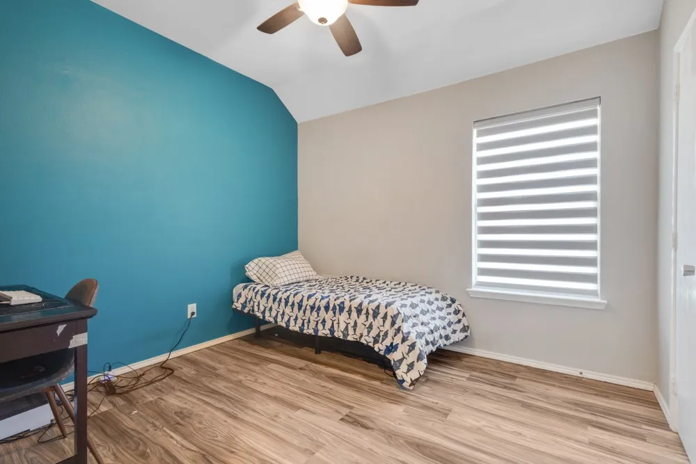 Single Family Residence For Sale in Denton County , 1417 Constantina Drive, Denton, Texas 76207, 3 Bedroom, 2 Bathroom, 2 Garage spaces, 1,571 Sqft, built in 2003, mls#21334225, Real Estate Agent in Denton, Homes For Sale in Denton county, Homes For Sale in Denton, Realtor in Denton Texas, Real Estate Brokerage Independent Realty Texas, Luminita Cordes Realtor