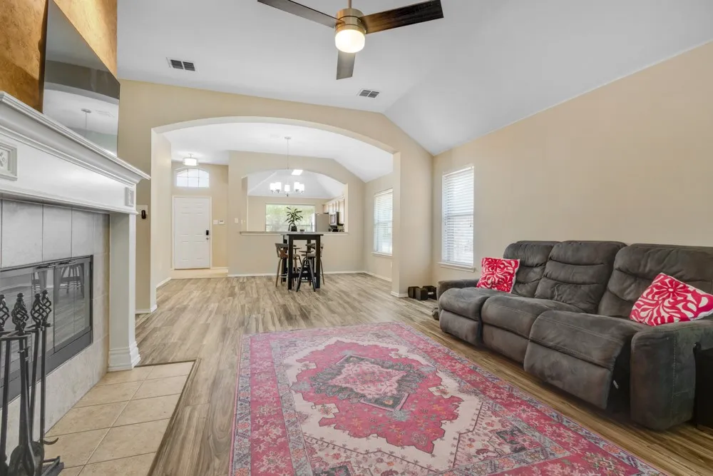 Open floor plan living, dining and kitchen