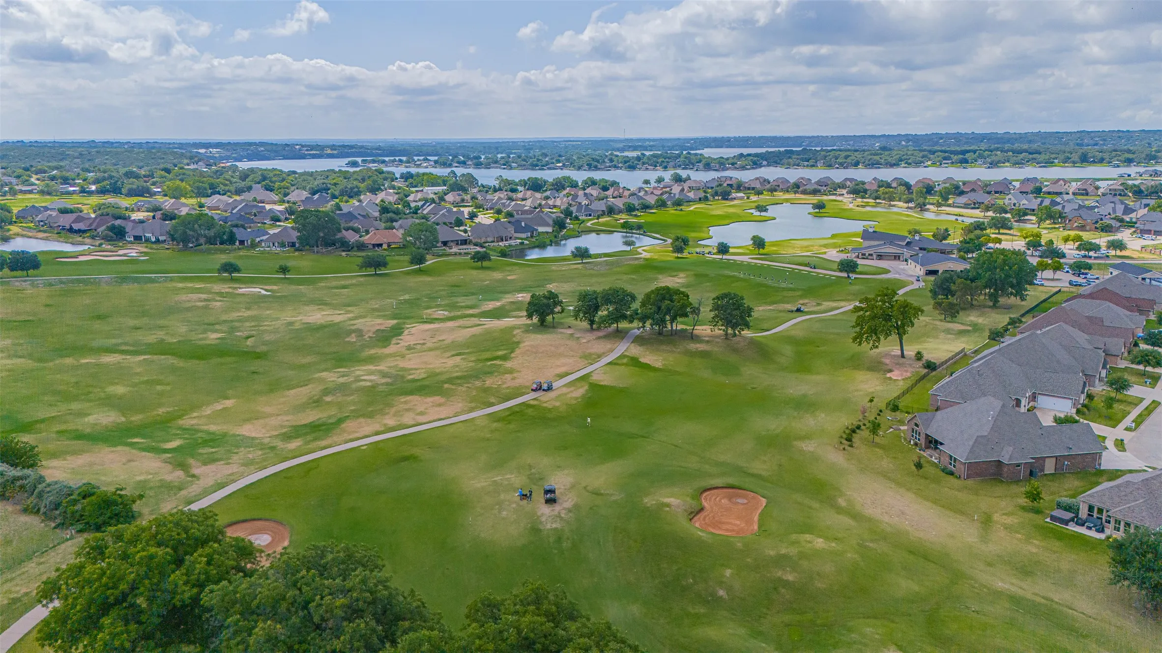Single Family Residence For Sale in Hood County , 1300 4th Street, Granbury, Texas 76048, 3 Bedroom, 2 Bathroom, 2 Garage spaces, 1,709 Sqft, built in 1979, mls#21333489, Real Estate Agent in Granbury, Homes For Sale in Hood county, Homes For Sale in Granbury, Realtor in Granbury Texas, Real Estate Brokerage Independent Realty Texas, Luminita Cordes Realtor