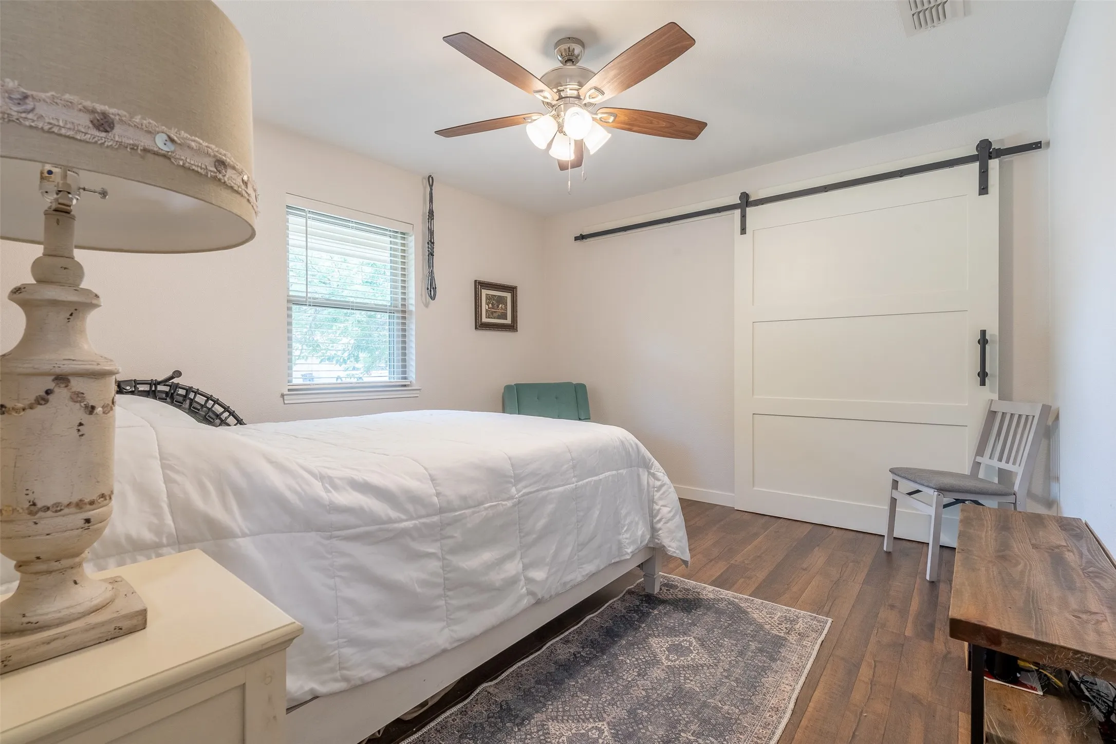 Single Family Residence For Sale in Hood County , 1300 4th Street, Granbury, Texas 76048, 3 Bedroom, 2 Bathroom, 2 Garage spaces, 1,709 Sqft, built in 1979, mls#21333489, Real Estate Agent in Granbury, Homes For Sale in Hood county, Homes For Sale in Granbury, Realtor in Granbury Texas, Real Estate Brokerage Independent Realty Texas, Luminita Cordes Realtor