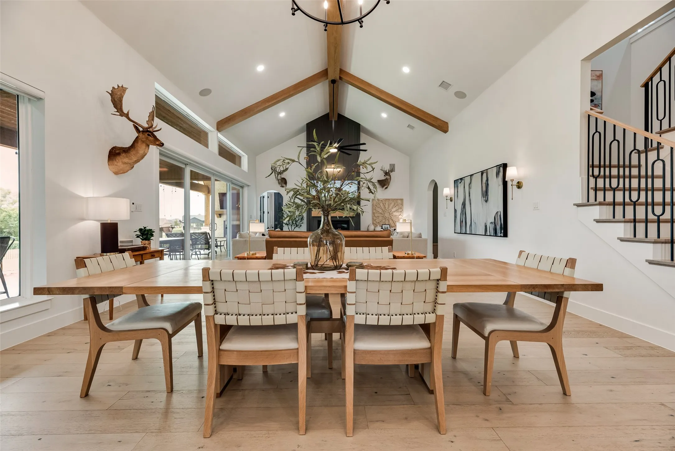 Single Family Residence For Sale in Grayson County , 1305 Wolf Ridge Run, Gunter, Texas 75058, 5 Bedroom, 5 Bathroom, 3 Garage spaces, 4,003 Sqft, built in 2023, mls#21331418, Real Estate Agent in Gunter, Homes For Sale in Grayson county, Homes For Sale in Gunter, Realtor in Gunter Texas, Real Estate Brokerage Independent Realty Texas, Luminita Cordes Realtor