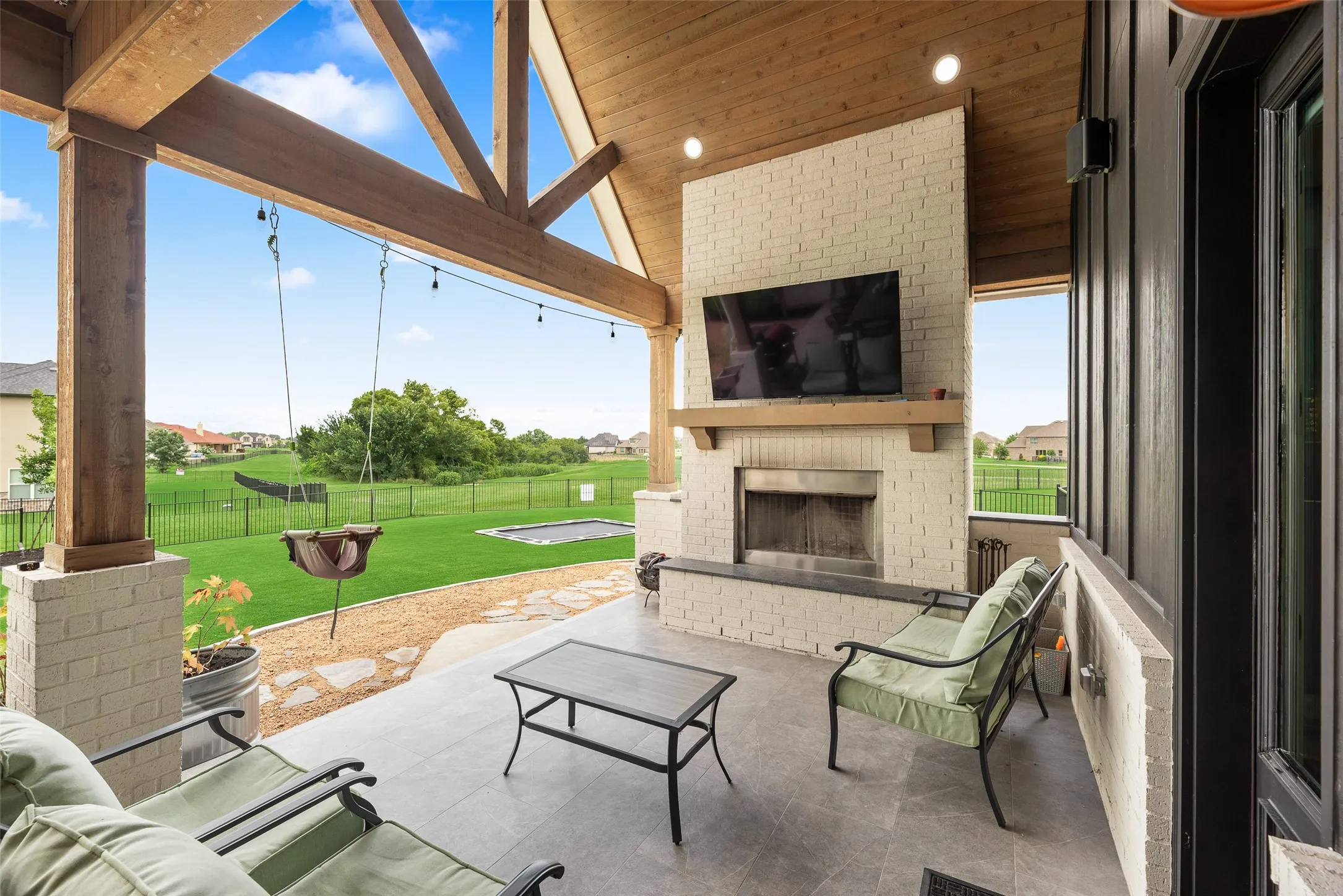 Single Family Residence For Sale in Grayson County , 1305 Wolf Ridge Run, Gunter, Texas 75058, 5 Bedroom, 5 Bathroom, 3 Garage spaces, 4,003 Sqft, built in 2023, mls#21331418, Real Estate Agent in Gunter, Homes For Sale in Grayson county, Homes For Sale in Gunter, Realtor in Gunter Texas, Real Estate Brokerage Independent Realty Texas, Luminita Cordes Realtor