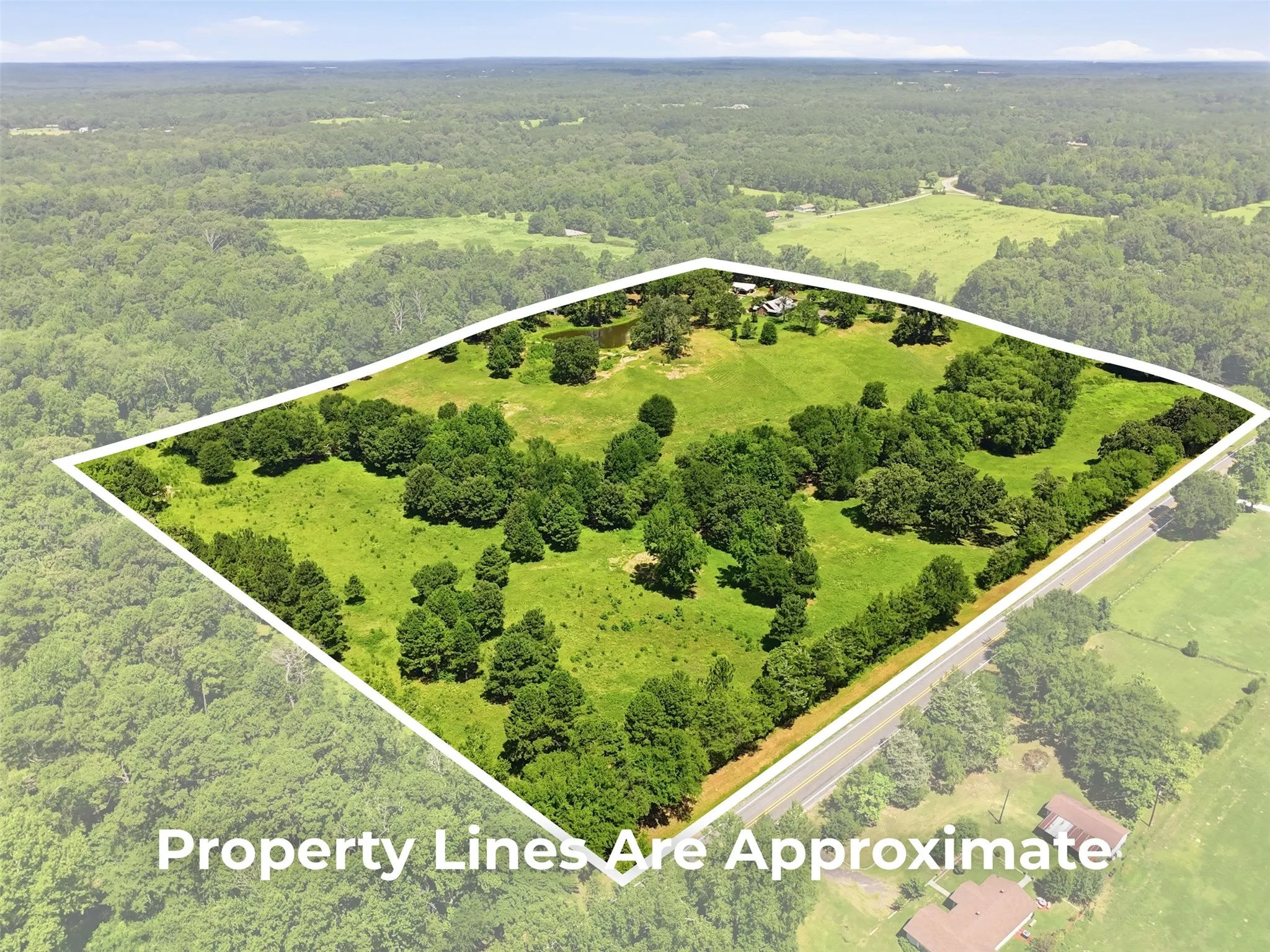 Single Family Residence For Sale in Wood County , 159 County Road 3195, Winnsboro, Texas 75494, 3 Bedroom, 3 Bathroom, 2 Garage spaces, 2,009 Sqft, built in 2006, mls#21333470, Real Estate Agent in Winnsboro, Homes For Sale in Wood county, Homes For Sale in Winnsboro, Realtor in Winnsboro Texas, Real Estate Brokerage Independent Realty Texas, Luminita Cordes Realtor