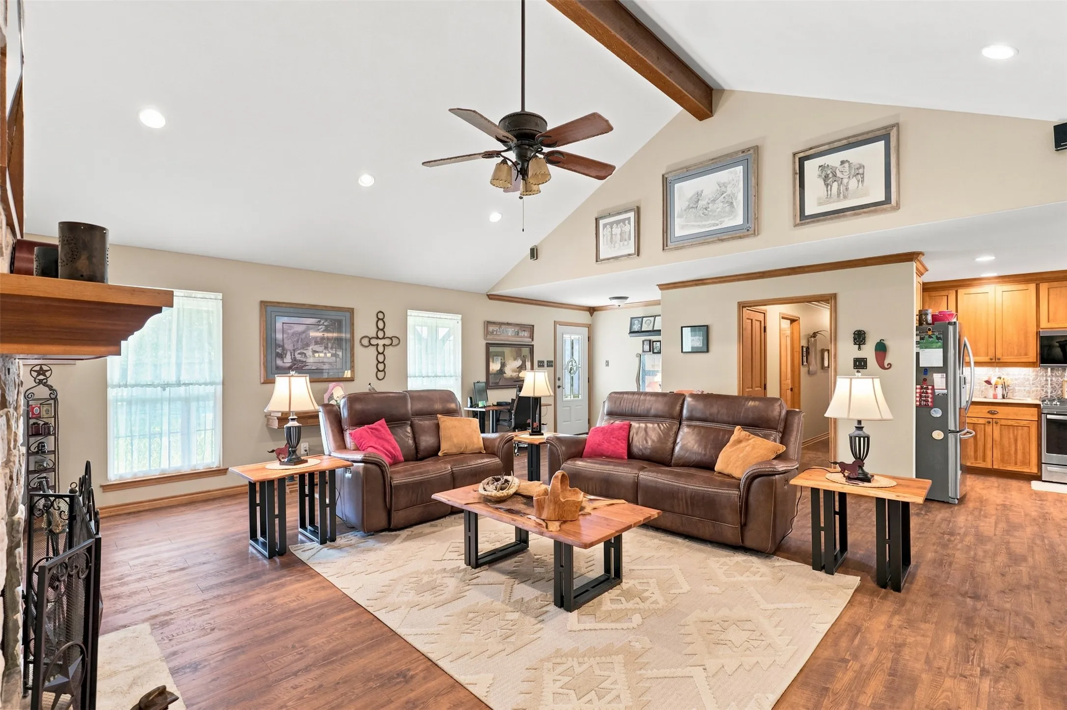 Single Family Residence For Sale in Wood County , 159 County Road 3195, Winnsboro, Texas 75494, 3 Bedroom, 3 Bathroom, 2 Garage spaces, 2,009 Sqft, built in 2006, mls#21333470, Real Estate Agent in Winnsboro, Homes For Sale in Wood county, Homes For Sale in Winnsboro, Realtor in Winnsboro Texas, Real Estate Brokerage Independent Realty Texas, Luminita Cordes Realtor