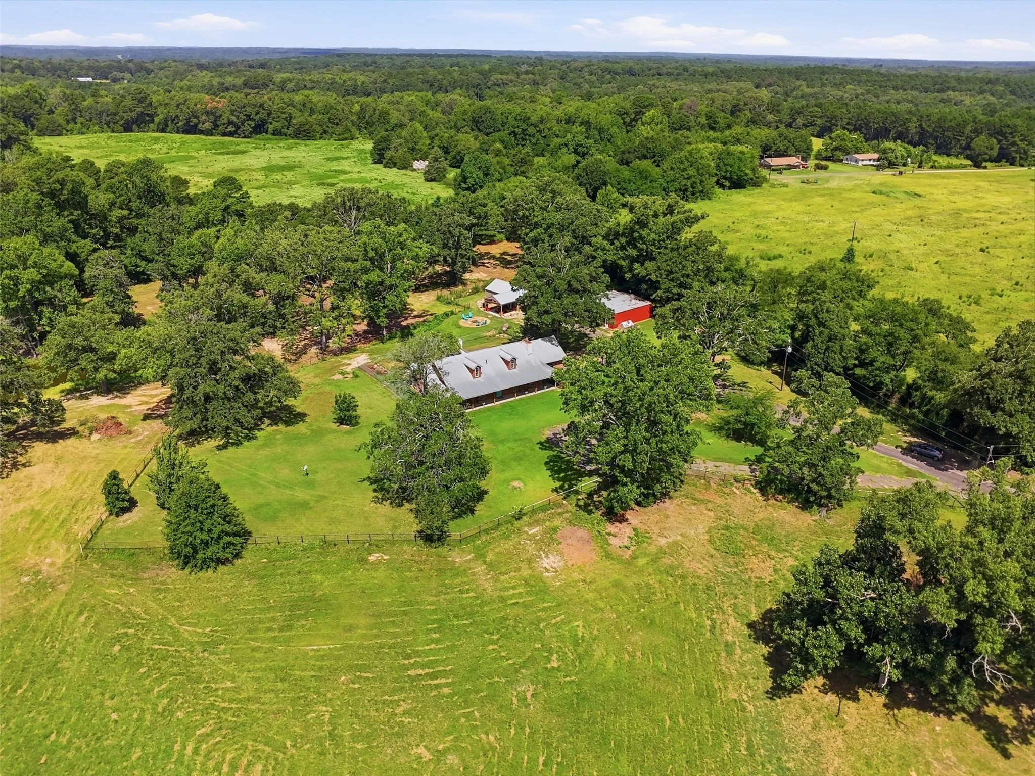 Single Family Residence For Sale in Wood County , 159 County Road 3195, Winnsboro, Texas 75494, 3 Bedroom, 3 Bathroom, 2 Garage spaces, 2,009 Sqft, built in 2006, mls#21333470, Real Estate Agent in Winnsboro, Homes For Sale in Wood county, Homes For Sale in Winnsboro, Realtor in Winnsboro Texas, Real Estate Brokerage Independent Realty Texas, Luminita Cordes Realtor
