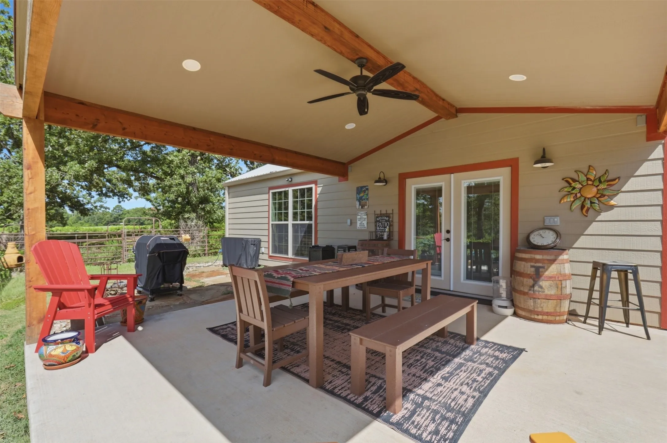 Cantina patio