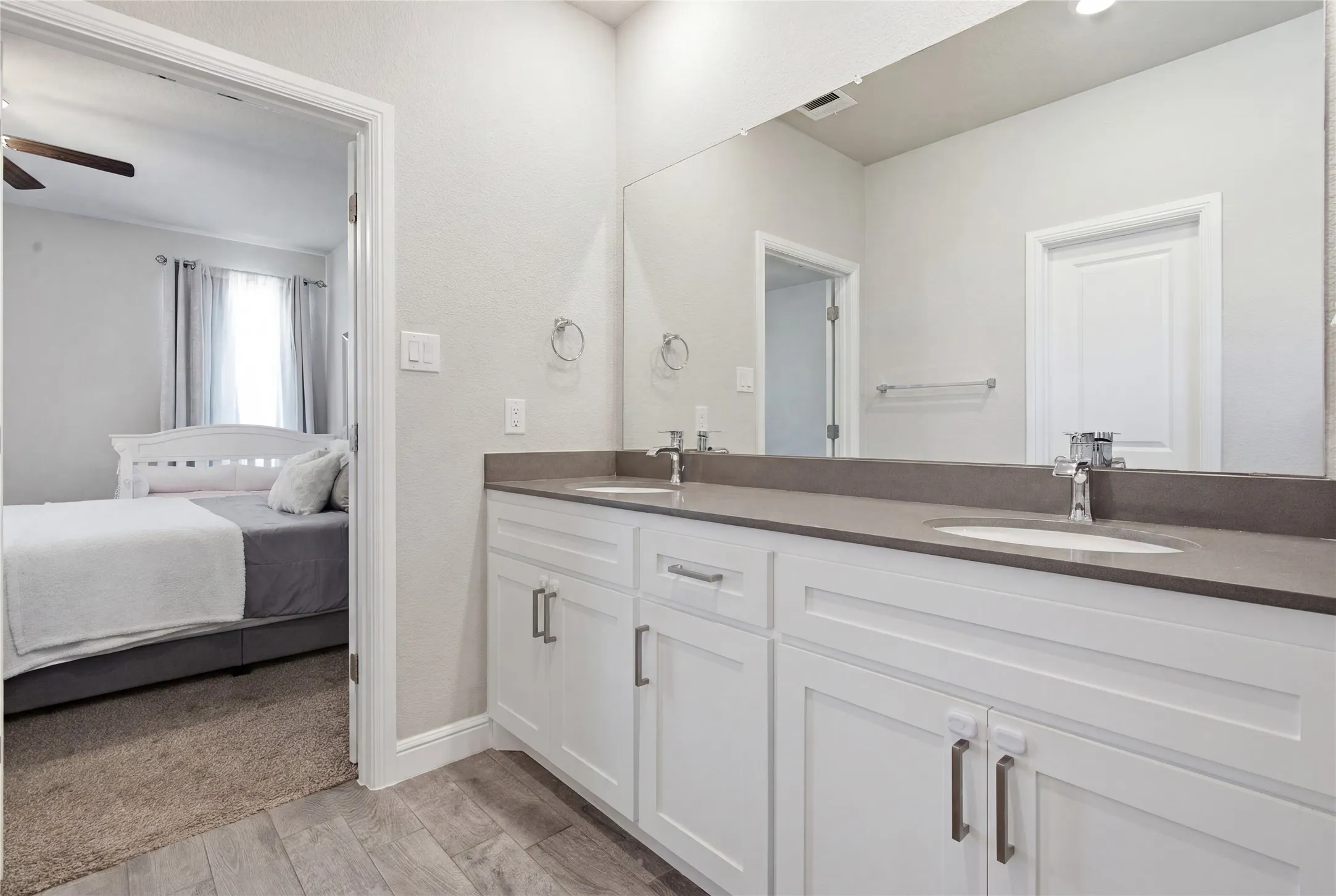 Single Family Residence For Sale in Hood County , 1500 Seabiscuit Drive, Granbury, Texas 76049, 4 Bedroom, 2 Bathroom, 2 Garage spaces, 2,051 Sqft, built in 2021, mls#21334366, Real Estate Agent in Granbury, Homes For Sale in Hood county, Homes For Sale in Granbury, Realtor in Granbury Texas, Real Estate Brokerage Independent Realty Texas, Luminita Cordes Realtor