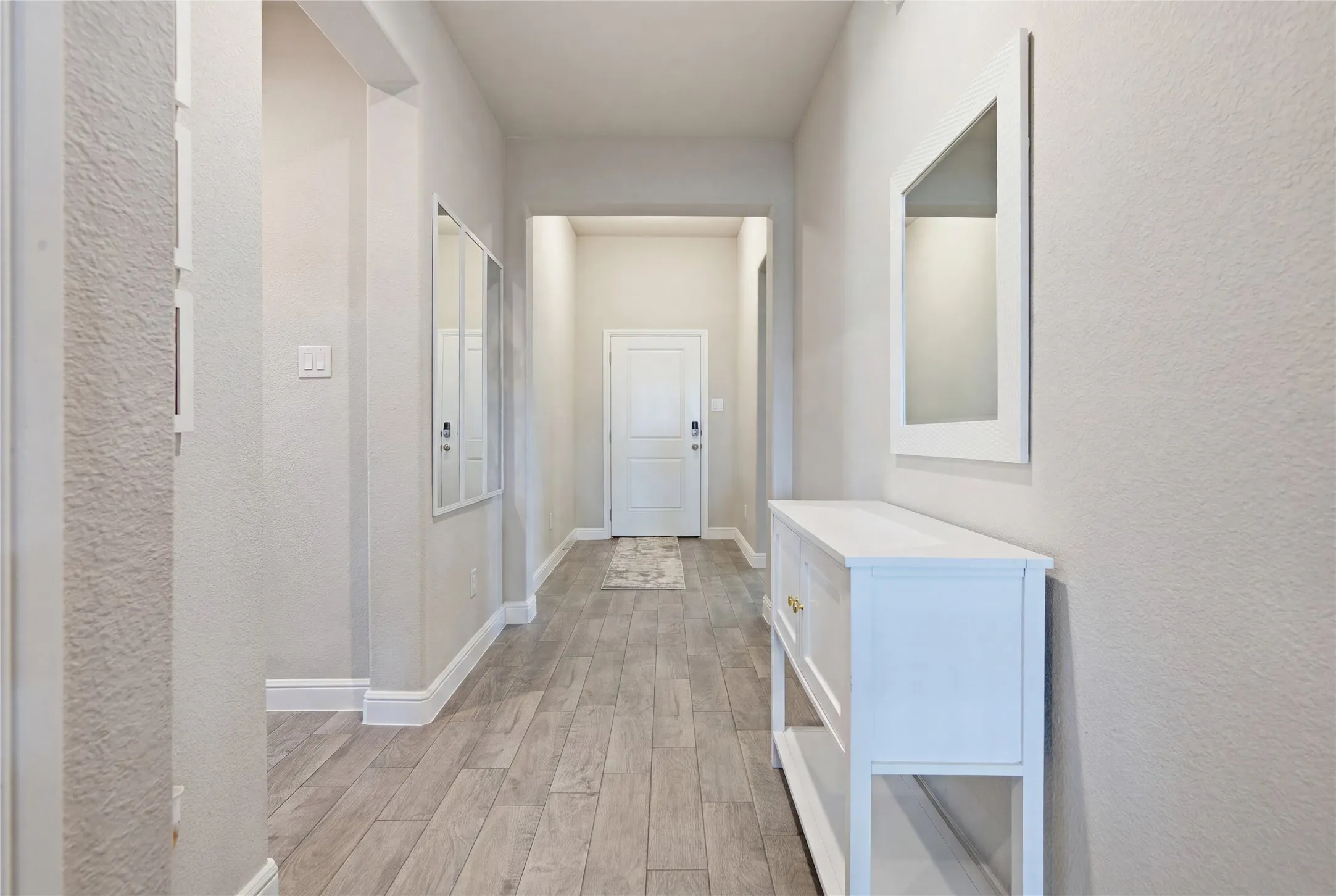 Single Family Residence For Sale in Hood County , 1500 Seabiscuit Drive, Granbury, Texas 76049, 4 Bedroom, 2 Bathroom, 2 Garage spaces, 2,051 Sqft, built in 2021, mls#21334366, Real Estate Agent in Granbury, Homes For Sale in Hood county, Homes For Sale in Granbury, Realtor in Granbury Texas, Real Estate Brokerage Independent Realty Texas, Luminita Cordes Realtor