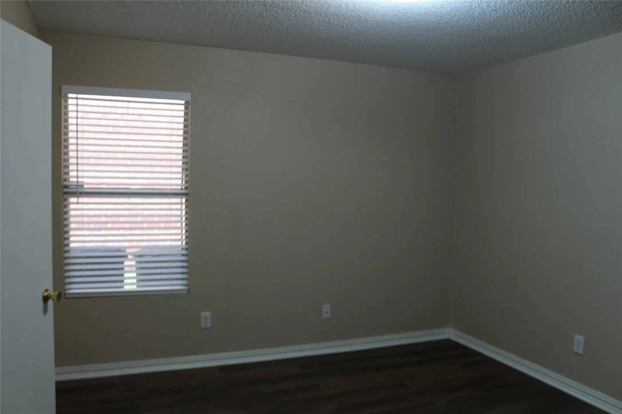 Single Family Residence For Rent in Denton County , 2748 Peach Drive, Little Elm, Texas 75068, 3 Bedroom, 2 Bathroom, 2 Garage spaces, 1,507 Sqft, built in 2001, mls#21334259, Real Estate Agent in Little Elm, Homes For Rent in Denton county, Homes For Rent in Little Elm, Realtor in Little Elm Texas, Real Estate Brokerage Independent Realty Texas, Luminita Cordes Realtor