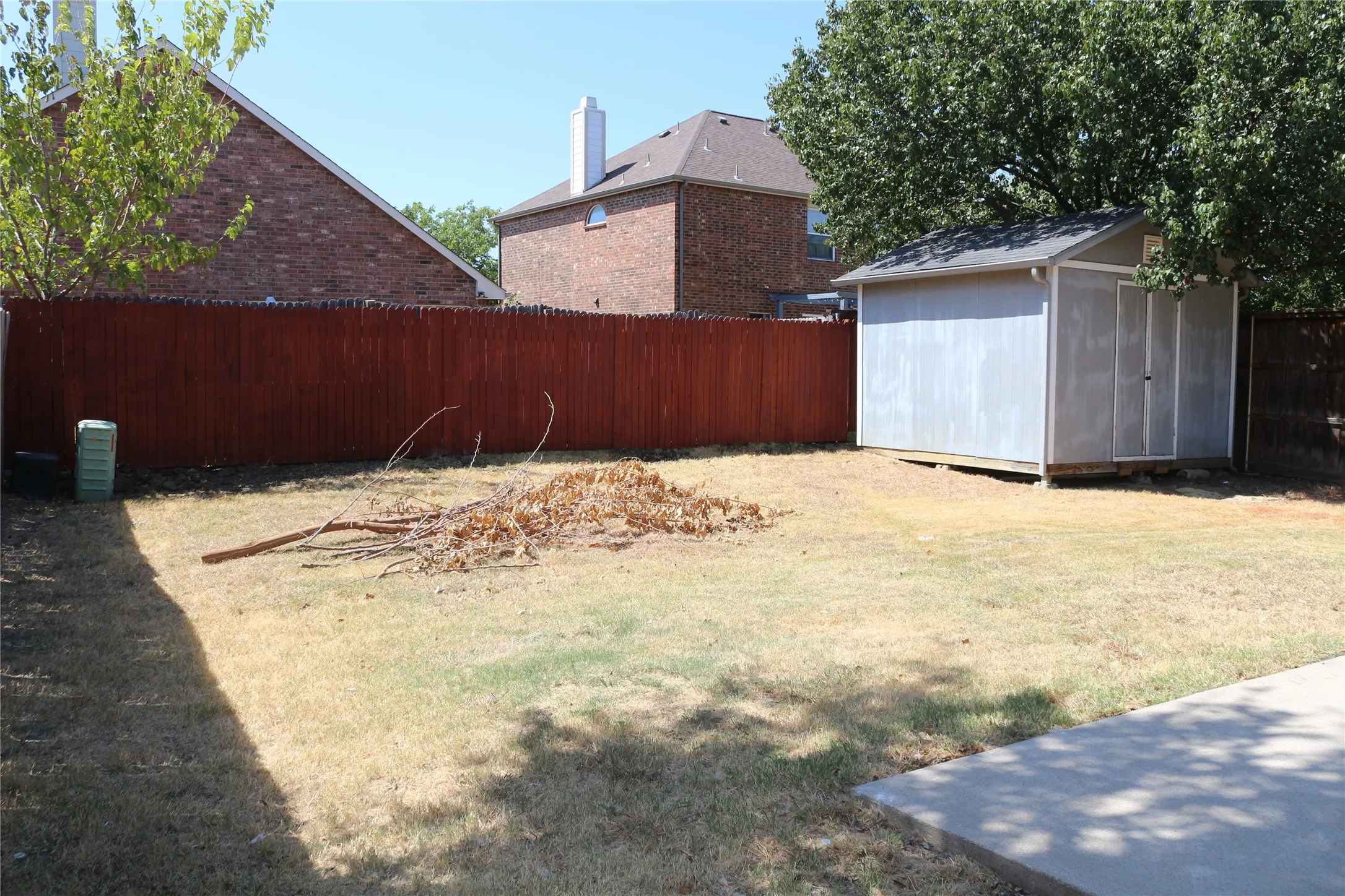 Single Family Residence For Rent in Denton County , 2748 Peach Drive, Little Elm, Texas 75068, 3 Bedroom, 2 Bathroom, 2 Garage spaces, 1,507 Sqft, built in 2001, mls#21334259, Real Estate Agent in Little Elm, Homes For Rent in Denton county, Homes For Rent in Little Elm, Realtor in Little Elm Texas, Real Estate Brokerage Independent Realty Texas, Luminita Cordes Realtor