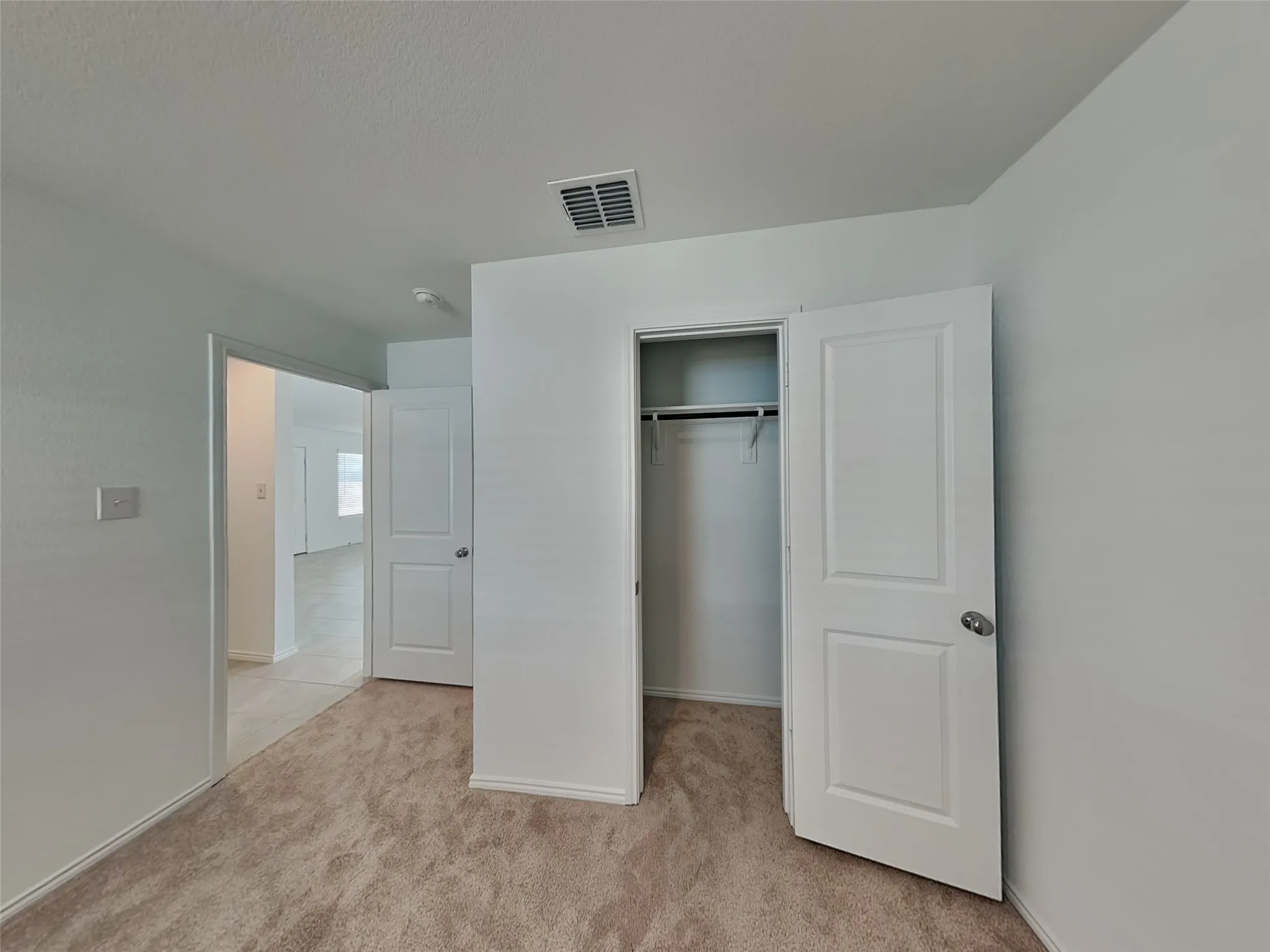 Single Family Residence For Rent in Tarrant County , 9809 Papillion Way, Fort Worth, Texas 76179, 3 Bedroom, 2 Bathroom, 2 Garage spaces, 1,247 Sqft, built in 2023, mls#21333849, Real Estate Agent in Fort Worth, Homes For Rent in Tarrant county, Homes For Rent in Fort Worth, Realtor in Fort Worth Texas, Real Estate Brokerage Independent Realty Texas, Luminita Cordes Realtor