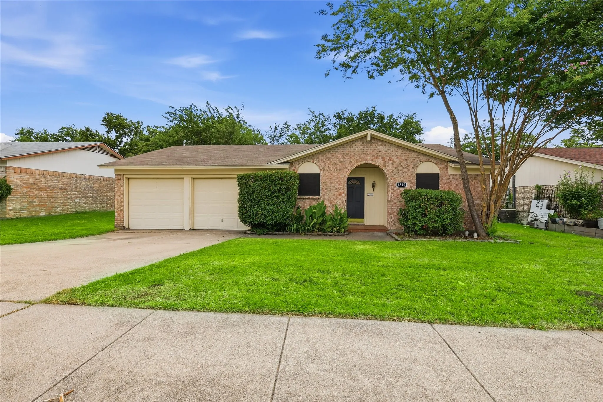 Single Family Residence For Rent in Tarrant County , 6540 Bernadine Drive, Watauga, Texas 76148, 3 Bedroom, 2 Bathroom, 2 Garage spaces, 1,032 Sqft, built in 1972, mls#21331493, Real Estate Agent in Watauga, Homes For Rent in Tarrant county, Homes For Rent in Watauga, Realtor in Watauga Texas, Real Estate Brokerage Independent Realty Texas, Luminita Cordes Realtor