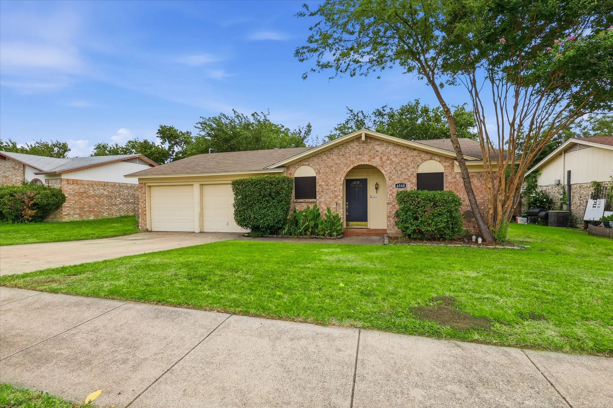 Single Family Residence For Rent in Tarrant County , 6540 Bernadine Drive, Watauga, Texas 76148, 3 Bedroom, 2 Bathroom, 2 Garage spaces, 1,032 Sqft, built in 1972, mls#21331493, Real Estate Agent in Watauga, Homes For Rent in Tarrant county, Homes For Rent in Watauga, Realtor in Watauga Texas, Real Estate Brokerage Independent Realty Texas, Luminita Cordes Realtor
