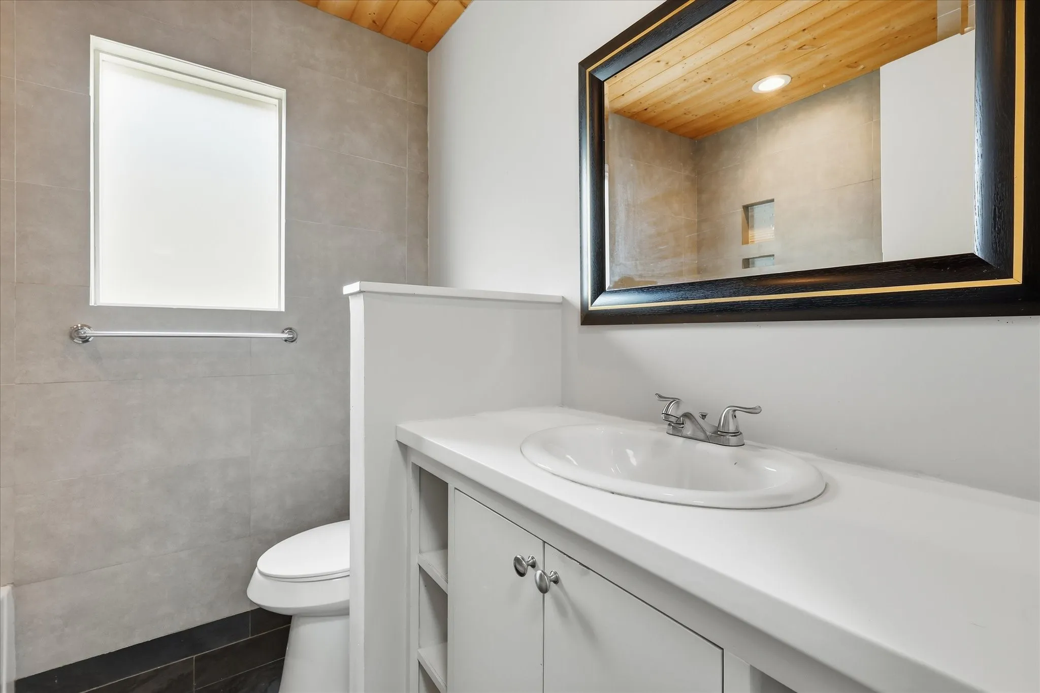 Single Family Residence For Rent in Tarrant County , 6540 Bernadine Drive, Watauga, Texas 76148, 3 Bedroom, 2 Bathroom, 2 Garage spaces, 1,032 Sqft, built in 1972, mls#21331493, Real Estate Agent in Watauga, Homes For Rent in Tarrant county, Homes For Rent in Watauga, Realtor in Watauga Texas, Real Estate Brokerage Independent Realty Texas, Luminita Cordes Realtor