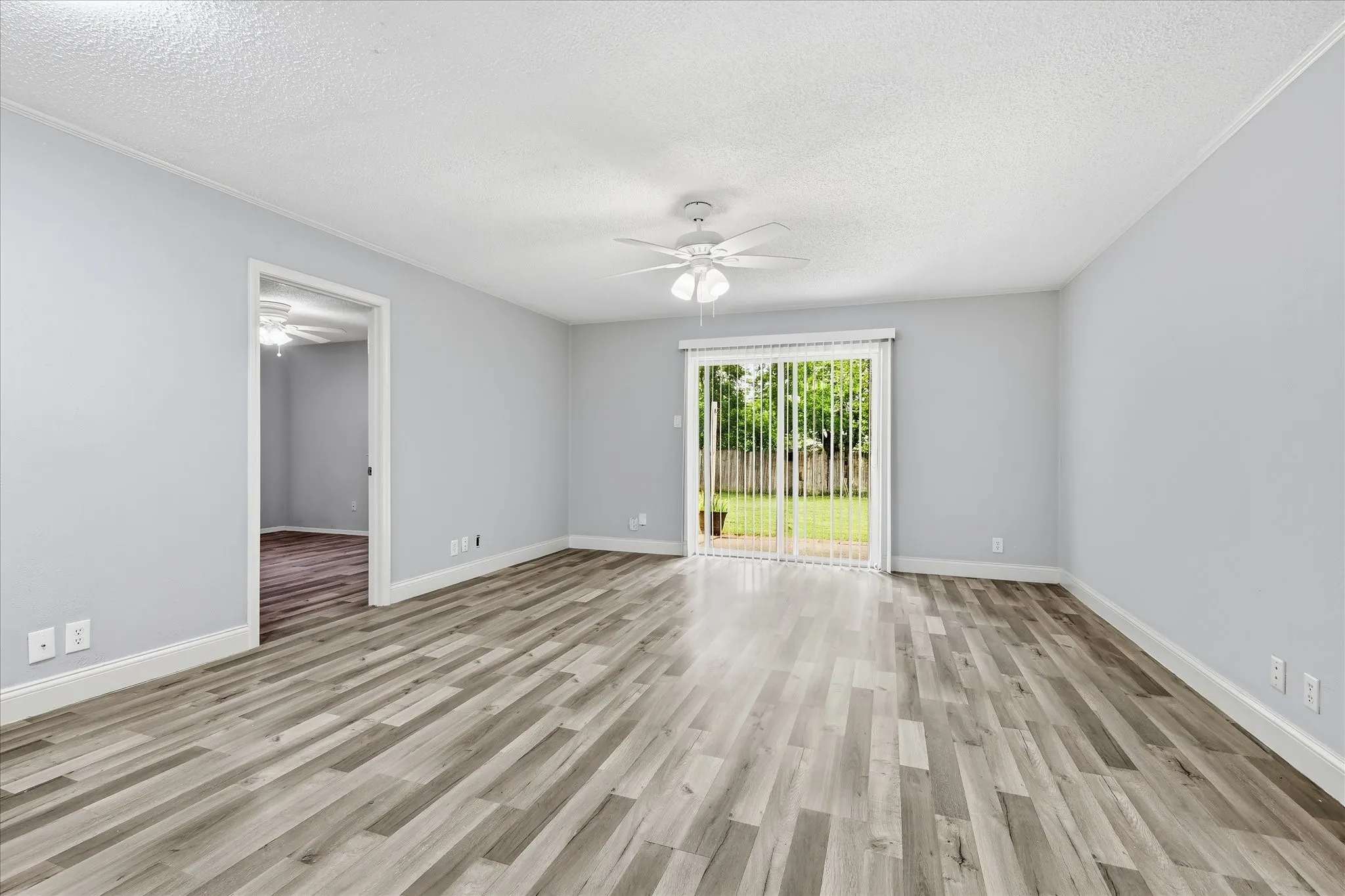 Single Family Residence For Rent in Tarrant County , 6540 Bernadine Drive, Watauga, Texas 76148, 3 Bedroom, 2 Bathroom, 2 Garage spaces, 1,032 Sqft, built in 1972, mls#21331493, Real Estate Agent in Watauga, Homes For Rent in Tarrant county, Homes For Rent in Watauga, Realtor in Watauga Texas, Real Estate Brokerage Independent Realty Texas, Luminita Cordes Realtor
