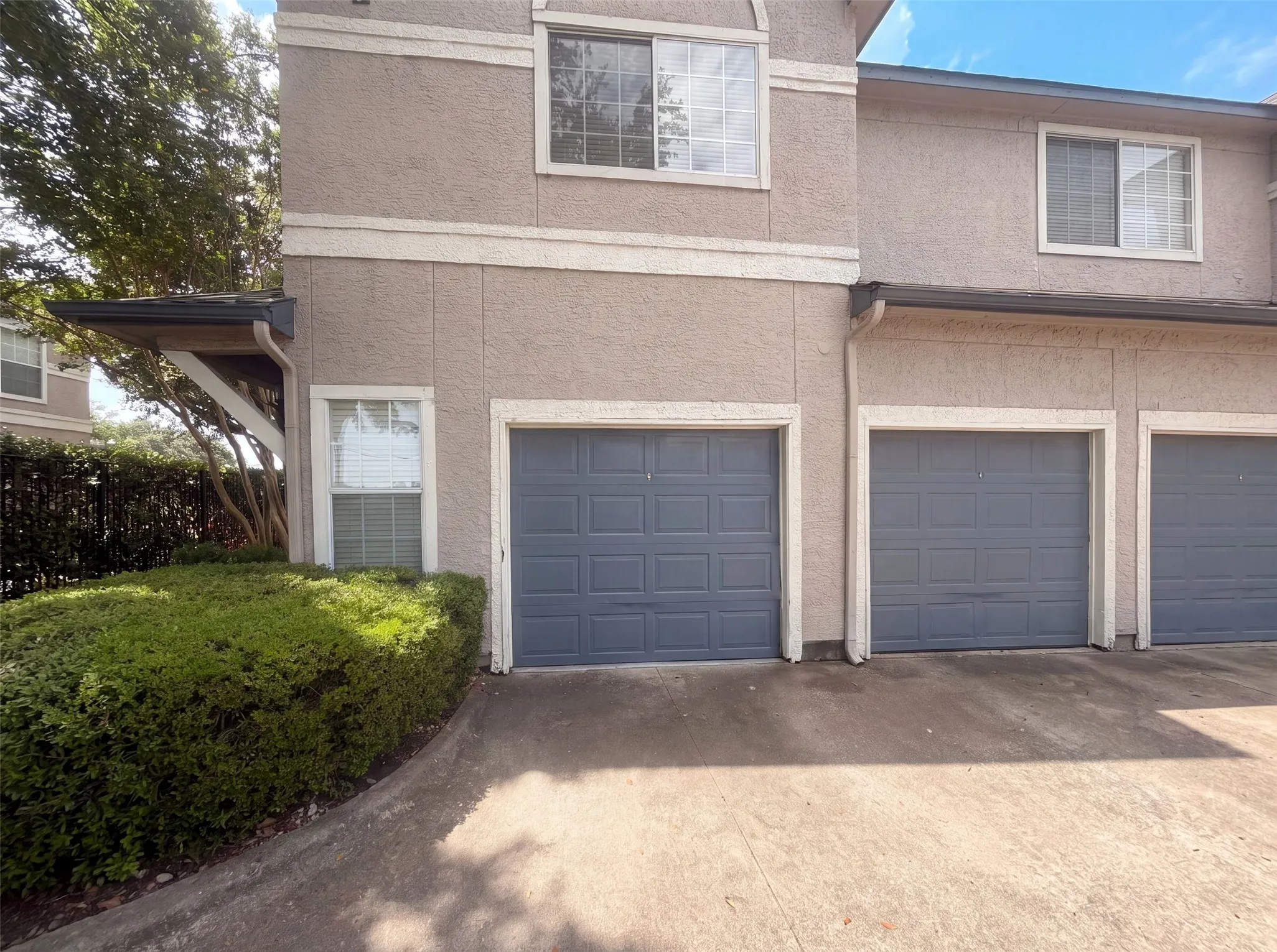 Condominium For Sale in Collin County , 2601 Preston Road 1201, Plano, Texas 75093, 2 Bedroom, 2 Bathroom, 1 Garage spaces, 1,209 Sqft, built in 1995, mls#21334379, Real Estate Agent in Plano, Homes For Sale in Collin county, Homes For Sale in Plano, Realtor in Plano Texas, Real Estate Brokerage Independent Realty Texas, Luminita Cordes Realtor
