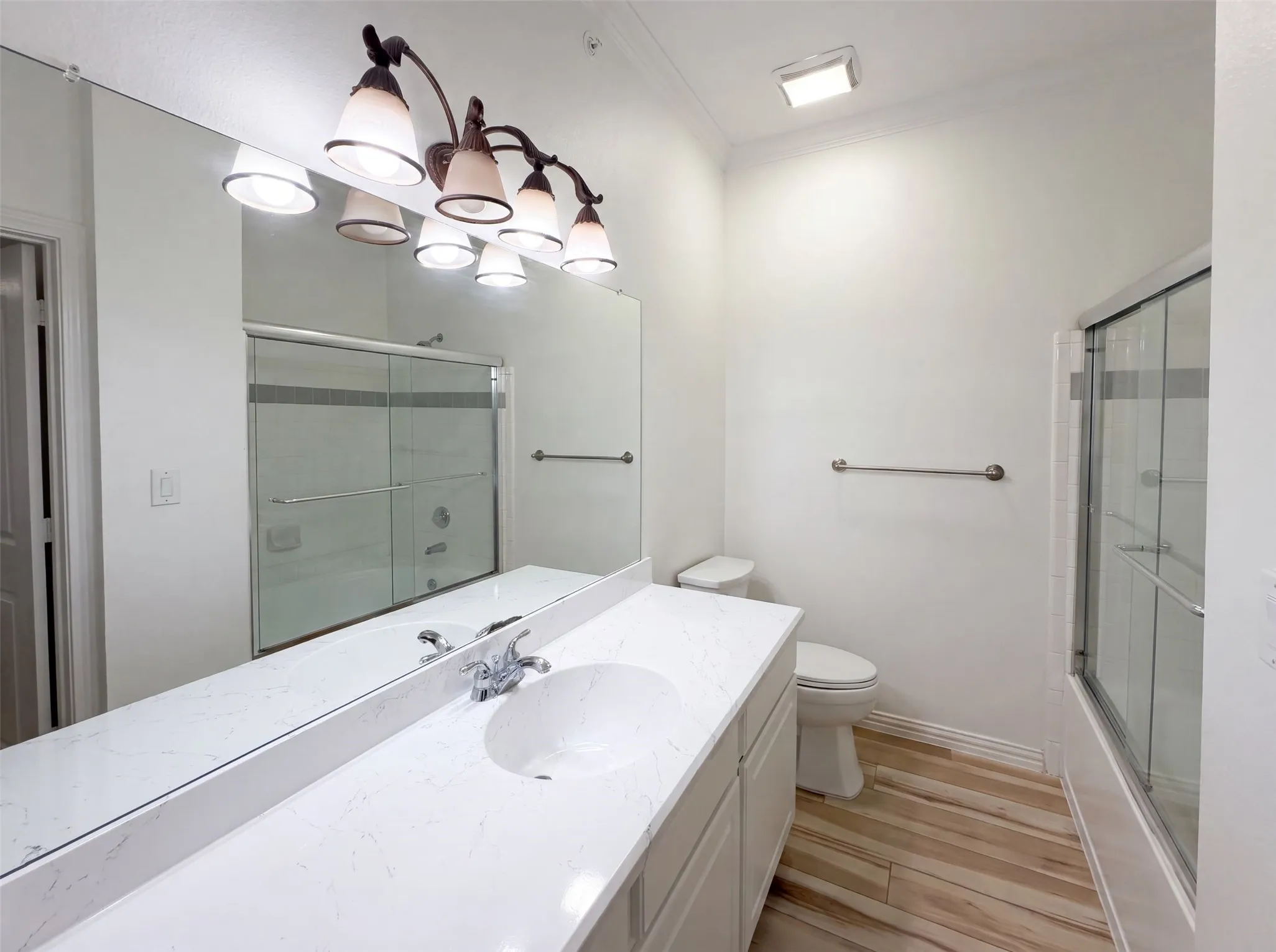 Condominium For Sale in Collin County , 2601 Preston Road 1201, Plano, Texas 75093, 2 Bedroom, 2 Bathroom, 1 Garage spaces, 1,209 Sqft, built in 1995, mls#21334379, Real Estate Agent in Plano, Homes For Sale in Collin county, Homes For Sale in Plano, Realtor in Plano Texas, Real Estate Brokerage Independent Realty Texas, Luminita Cordes Realtor