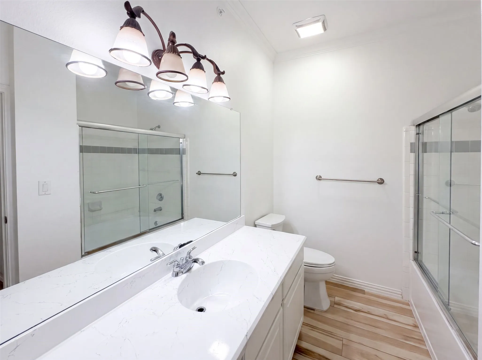 Condominium For Sale in Collin County , 2601 Preston Road 1201, Plano, Texas 75093, 2 Bedroom, 2 Bathroom, 1 Garage spaces, 1,209 Sqft, built in 1995, mls#21334379, Real Estate Agent in Plano, Homes For Sale in Collin county, Homes For Sale in Plano, Realtor in Plano Texas, Real Estate Brokerage Independent Realty Texas, Luminita Cordes Realtor