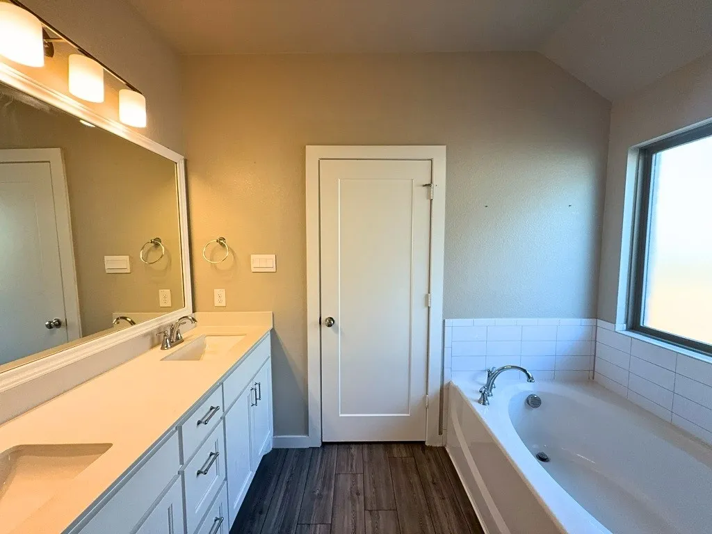 Single Family Residence For Rent in Tarrant County , 2508 Shakopee Street, Fort Worth, Texas 76179, 4 Bedroom, 2 Bathroom, 2 Garage spaces, 2,158 Sqft, built in 2021, mls#21333713, Real Estate Agent in Fort Worth, Homes For Rent in Tarrant county, Homes For Rent in Fort Worth, Realtor in Fort Worth Texas, Real Estate Brokerage Independent Realty Texas, Luminita Cordes Realtor